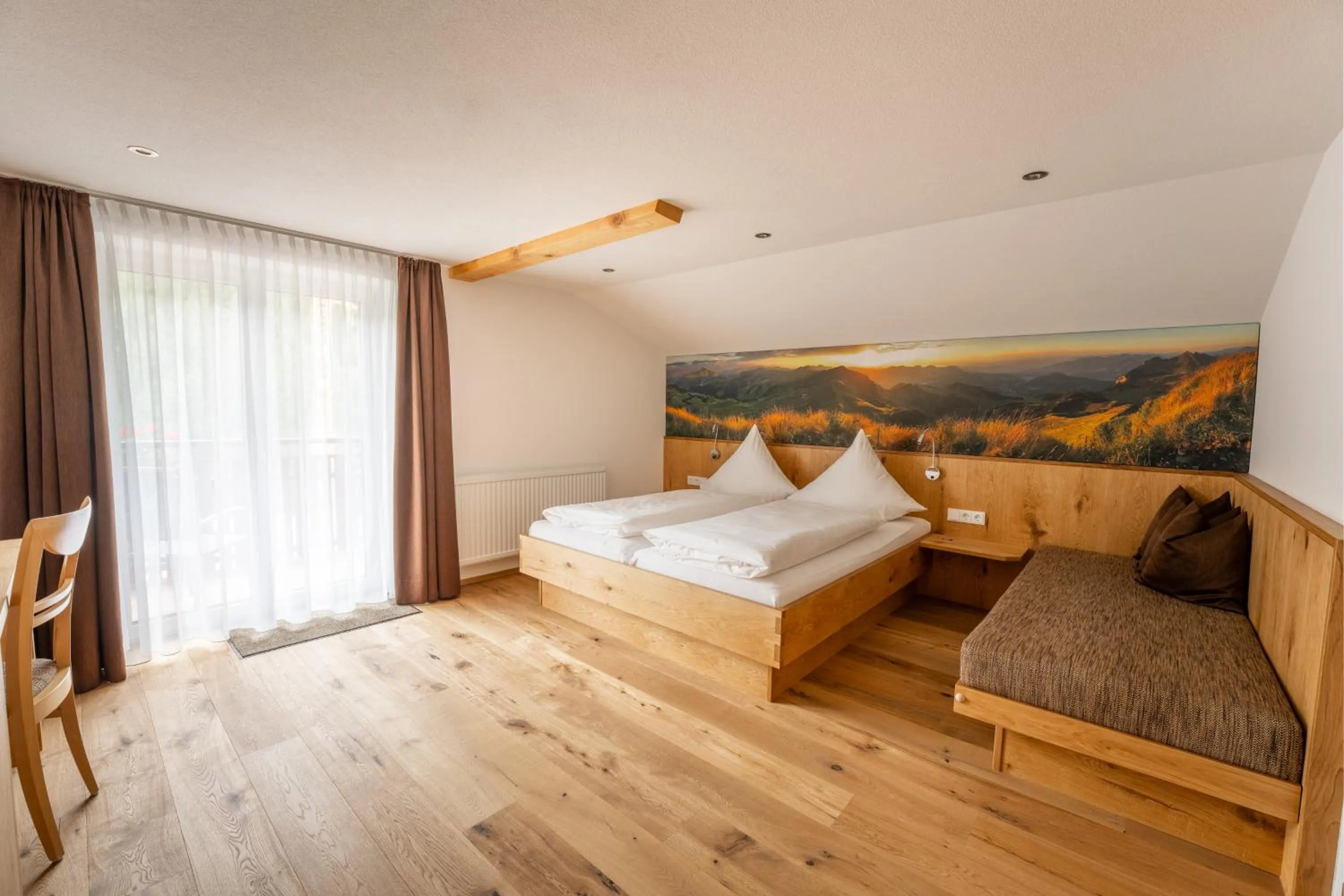 Bedroom, Bed in Hotel Garni Krumbach