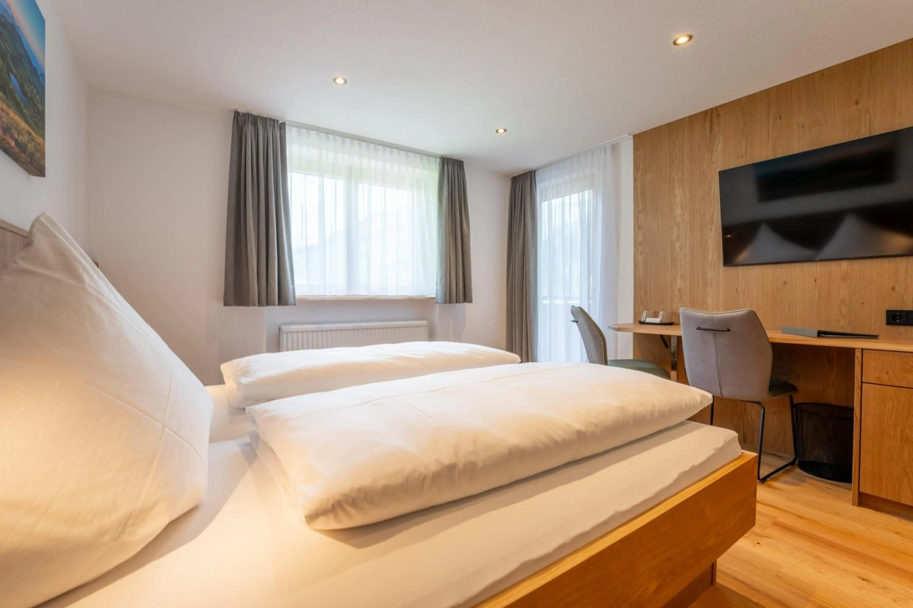 Photo of the whole room, Bed in Hotel Garni Krumbach