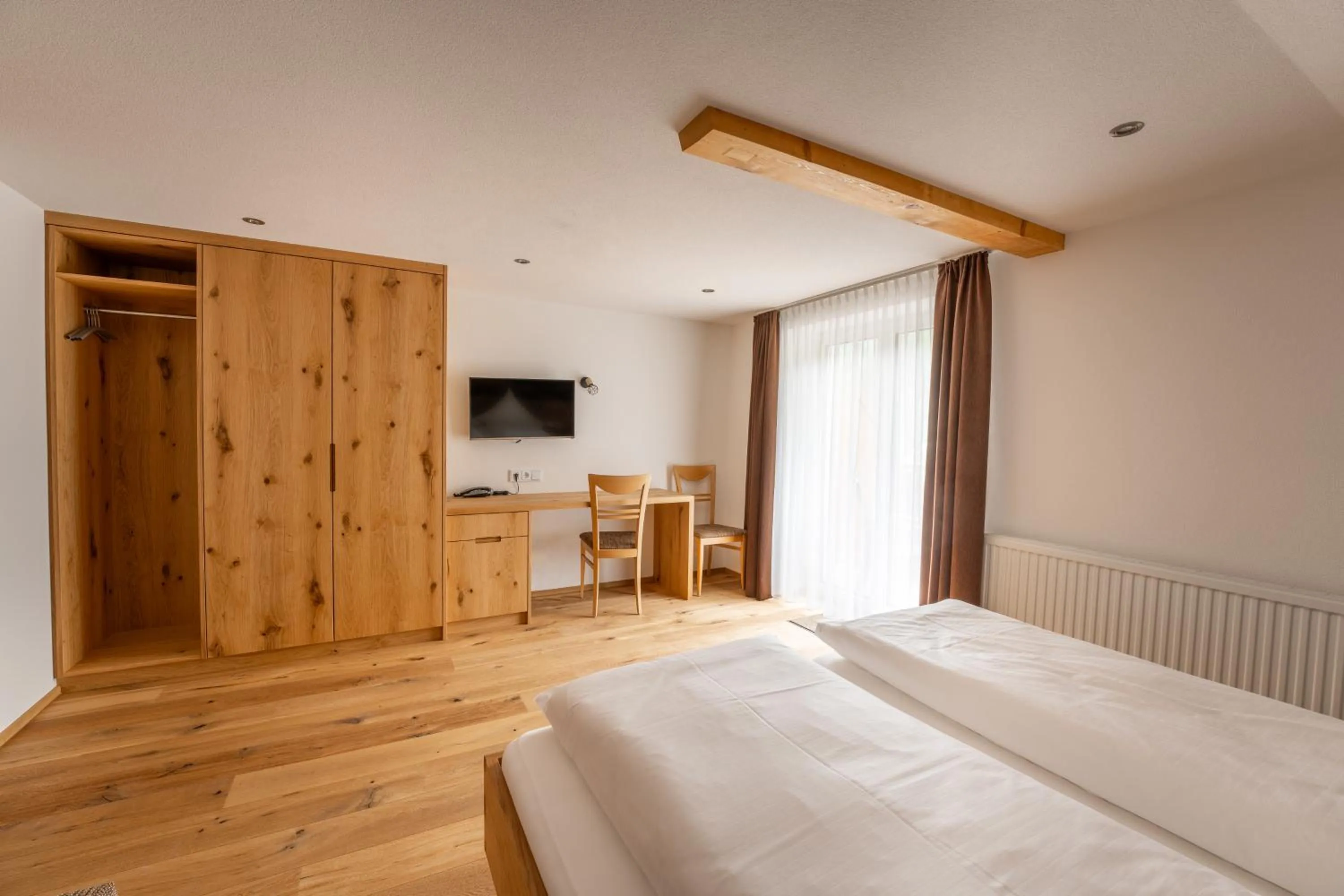 Bedroom, Bed in Hotel Garni Krumbach