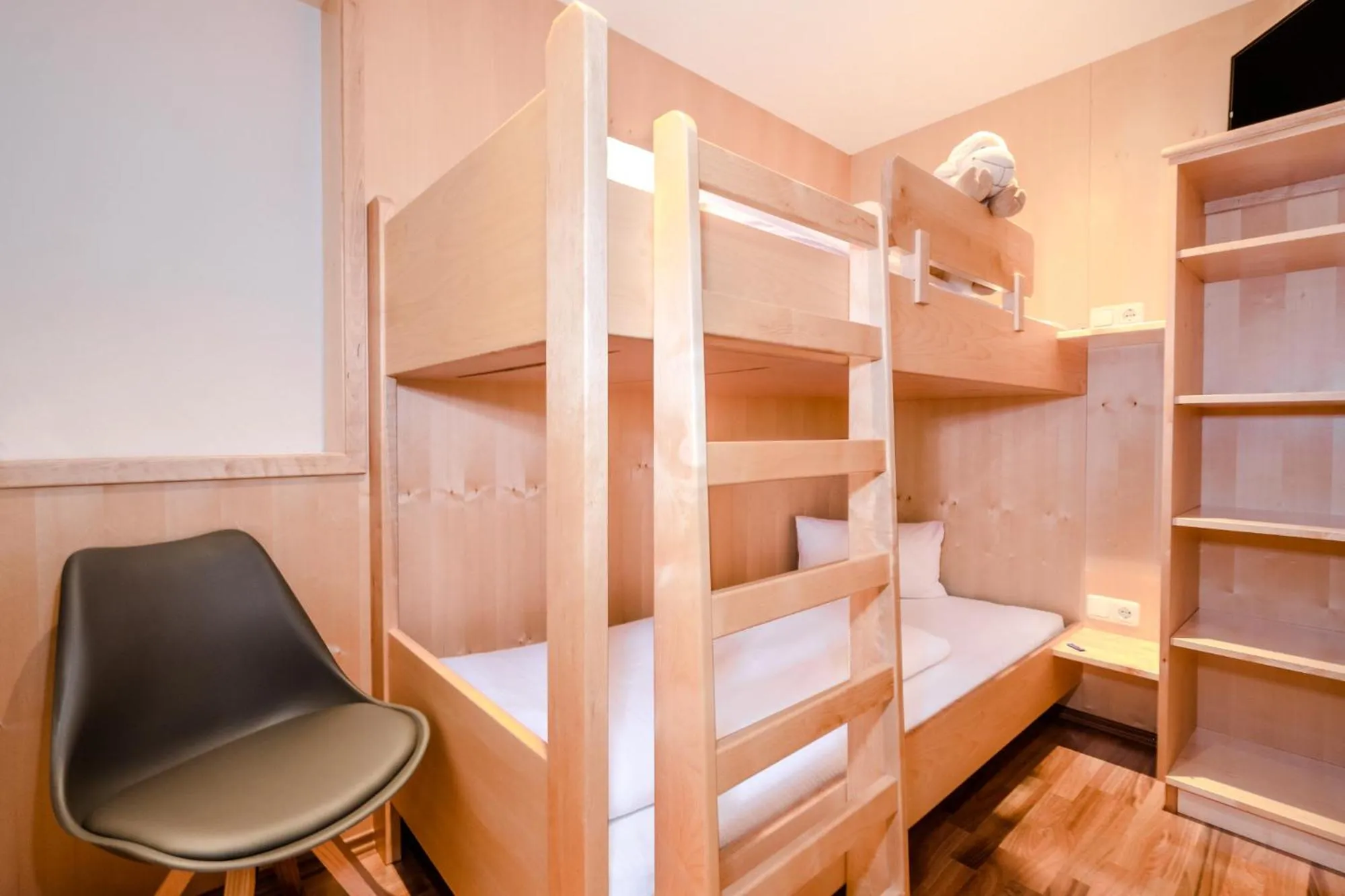 bunk bed, Bed in Hotel Garni Krumbach