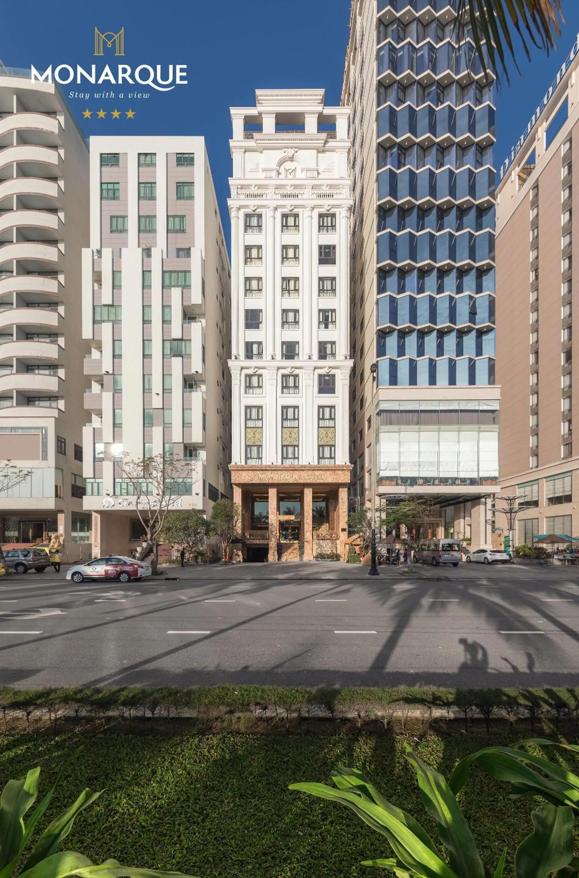 Facade/entrance in Monarque Hotel Danang
