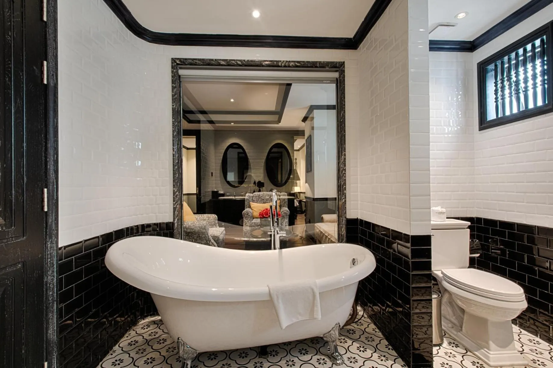 Toilet in Monarque Hotel Danang