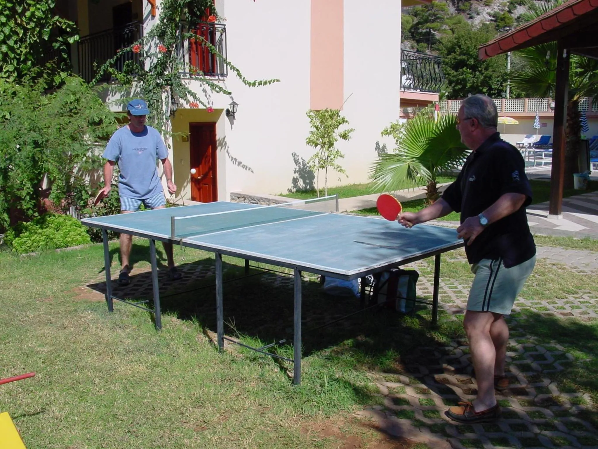 Billiard in Belcehan Beach