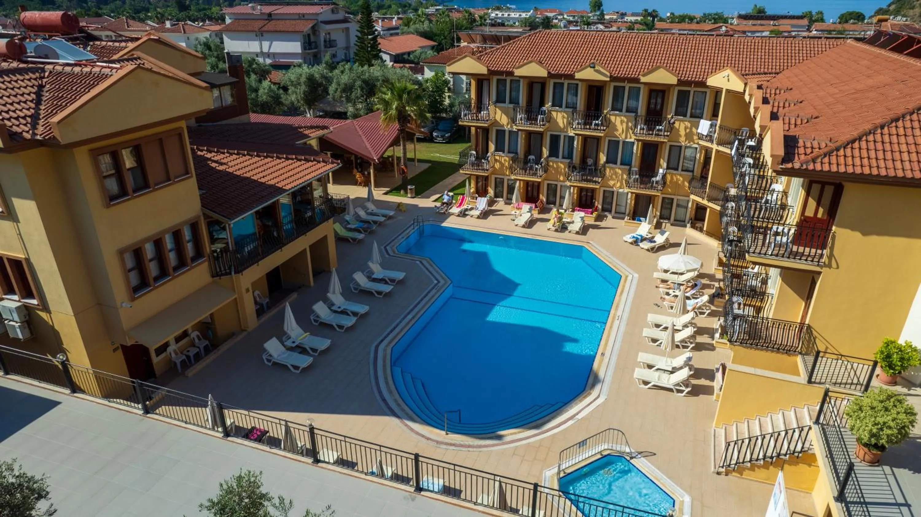 Property building in Belcehan Beach