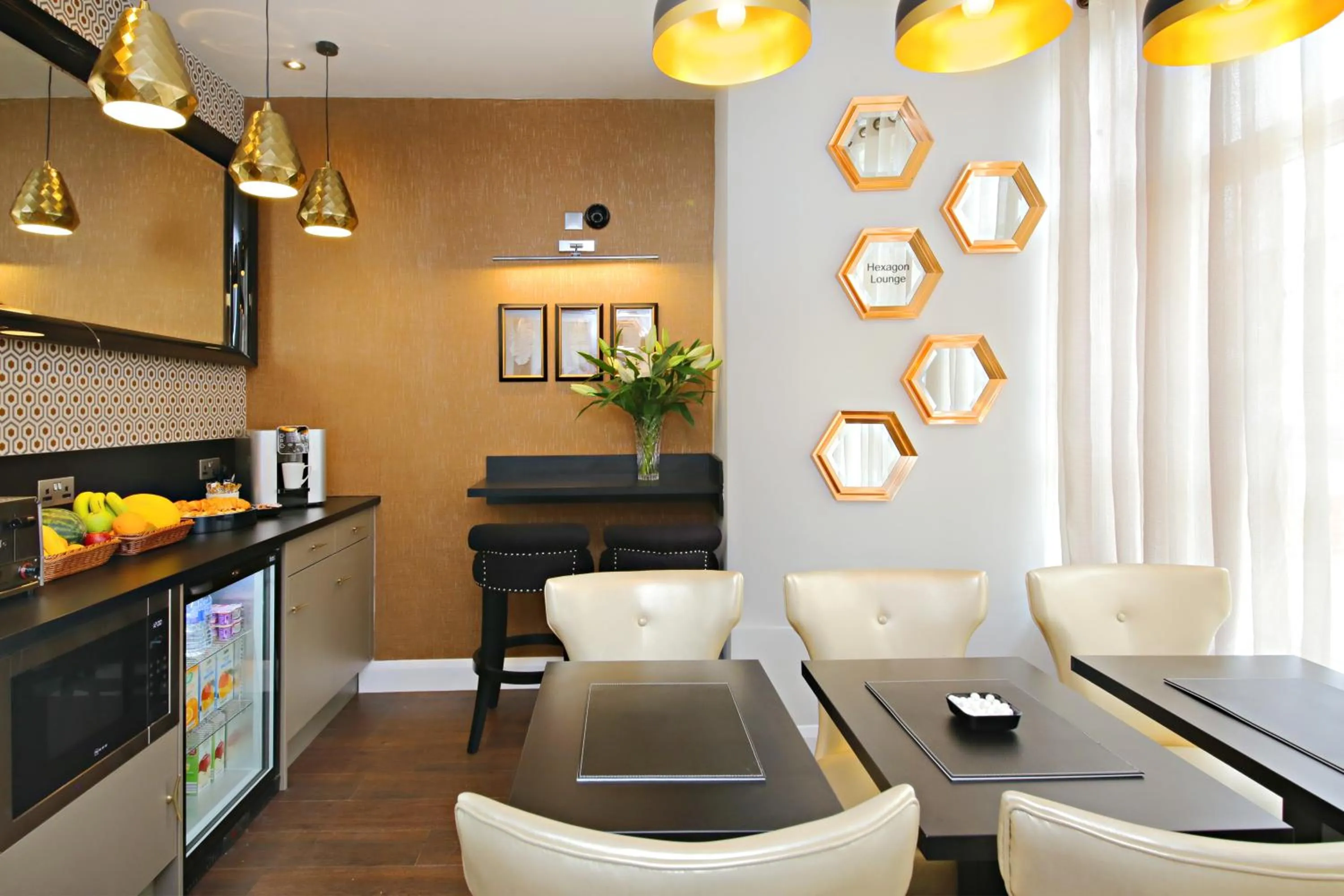 Breakfast in Imperial Guest House Ltd.