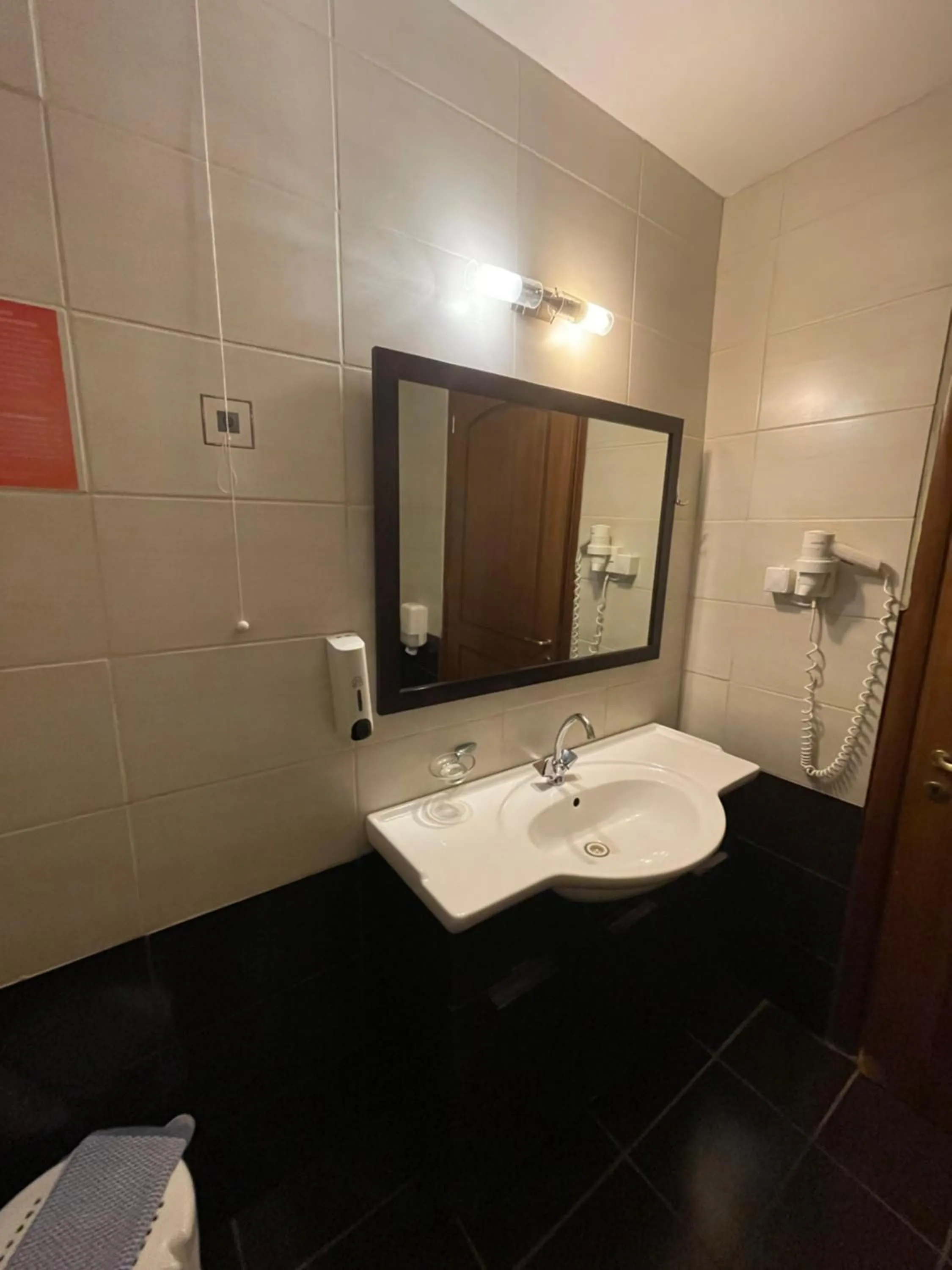 Bathroom in Aristotelis