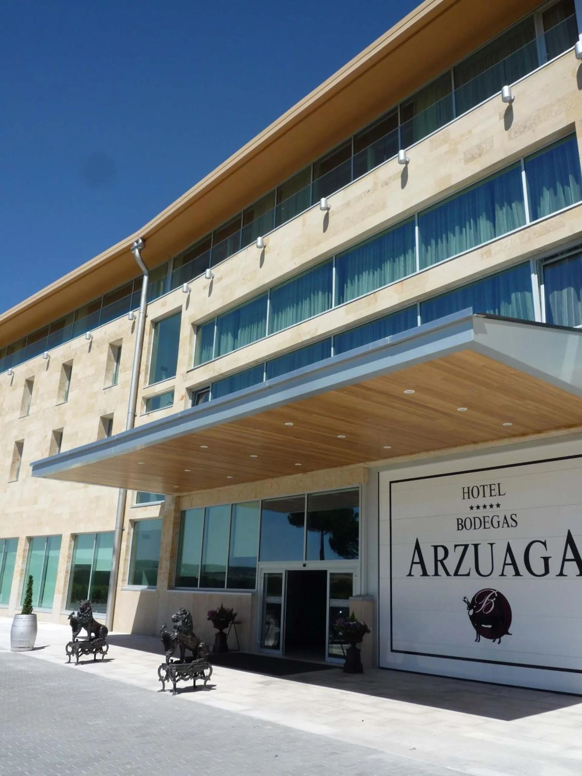 Facade/entrance in Hotel & Spa Arzuaga