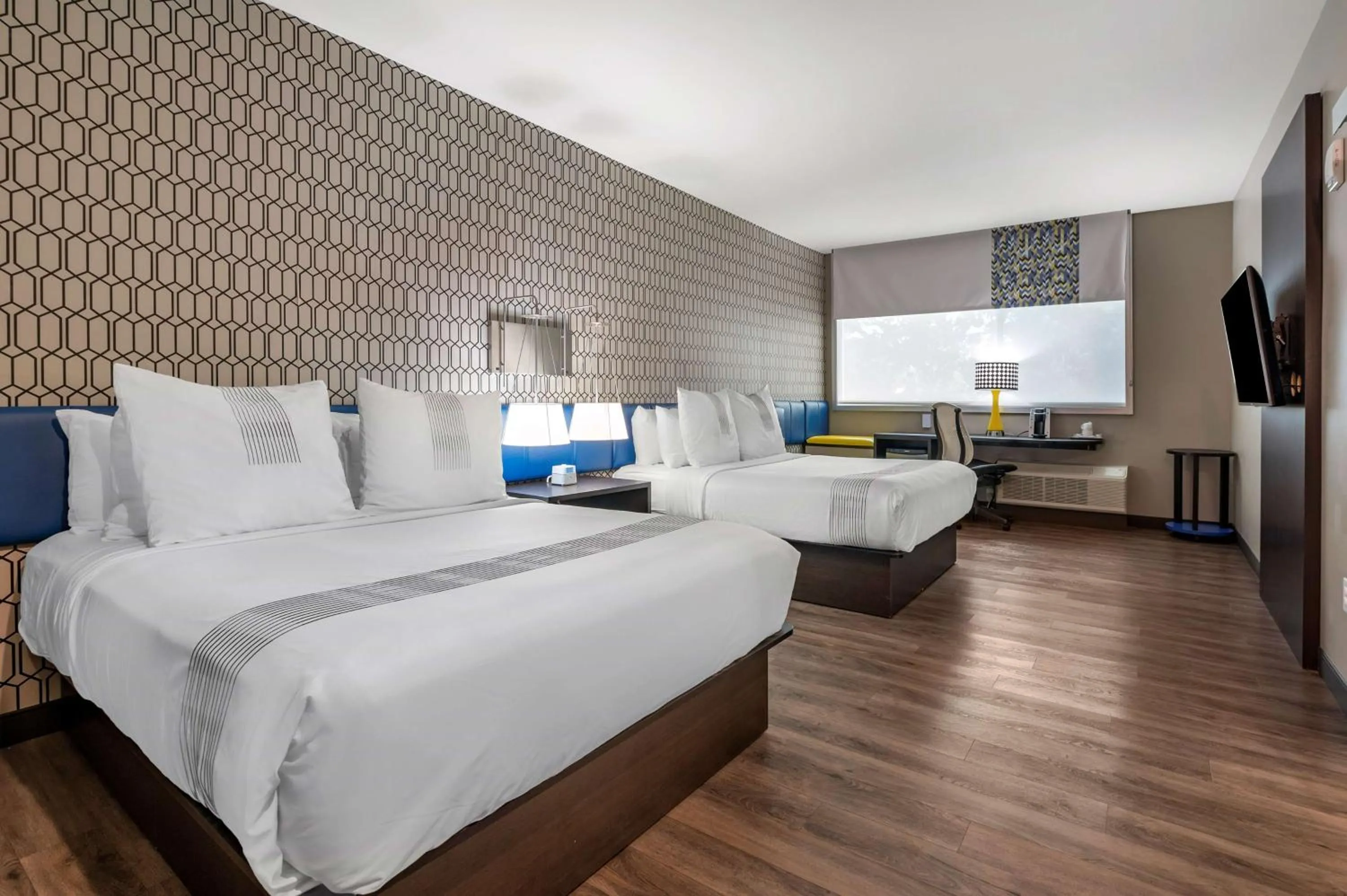 Bedroom in GLō Best Western Lexington