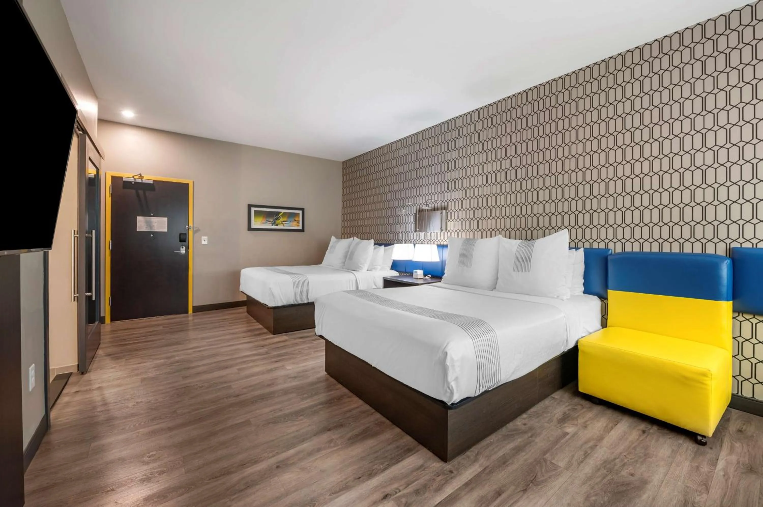 Bedroom in GLō Best Western Lexington