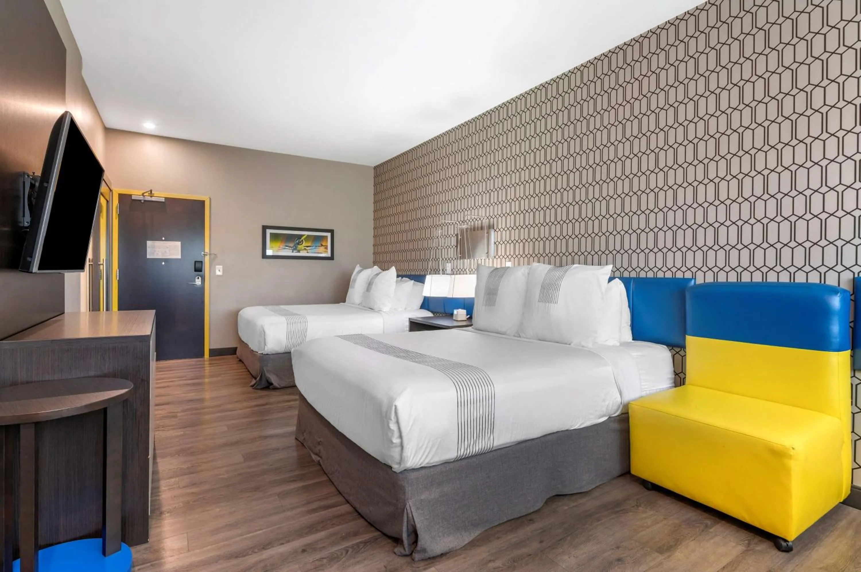 Bedroom in GLō Best Western Lexington