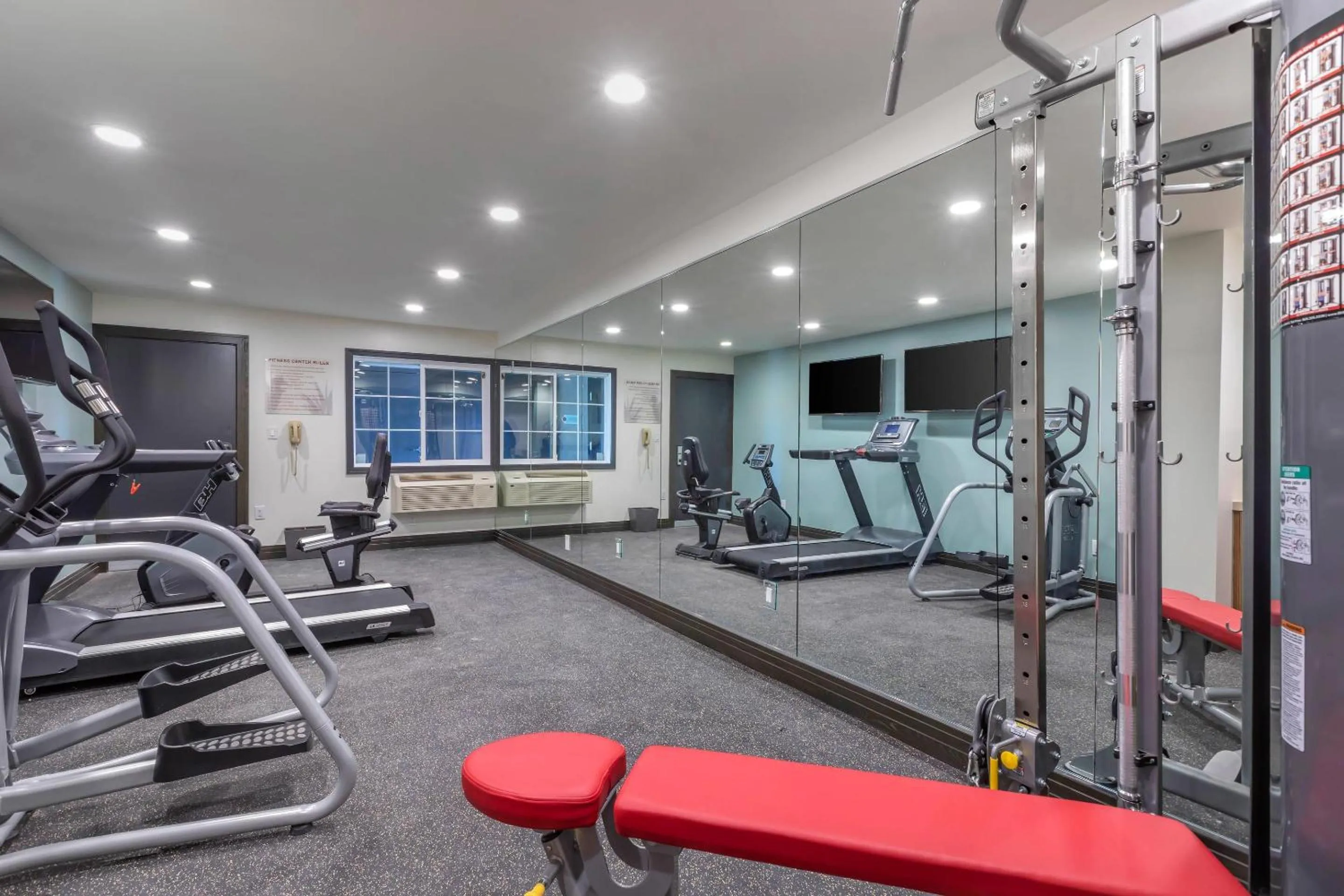Fitness centre/facilities in Bluestem Hotel Torrance Los Angeles, an Ascend Collection Hotel