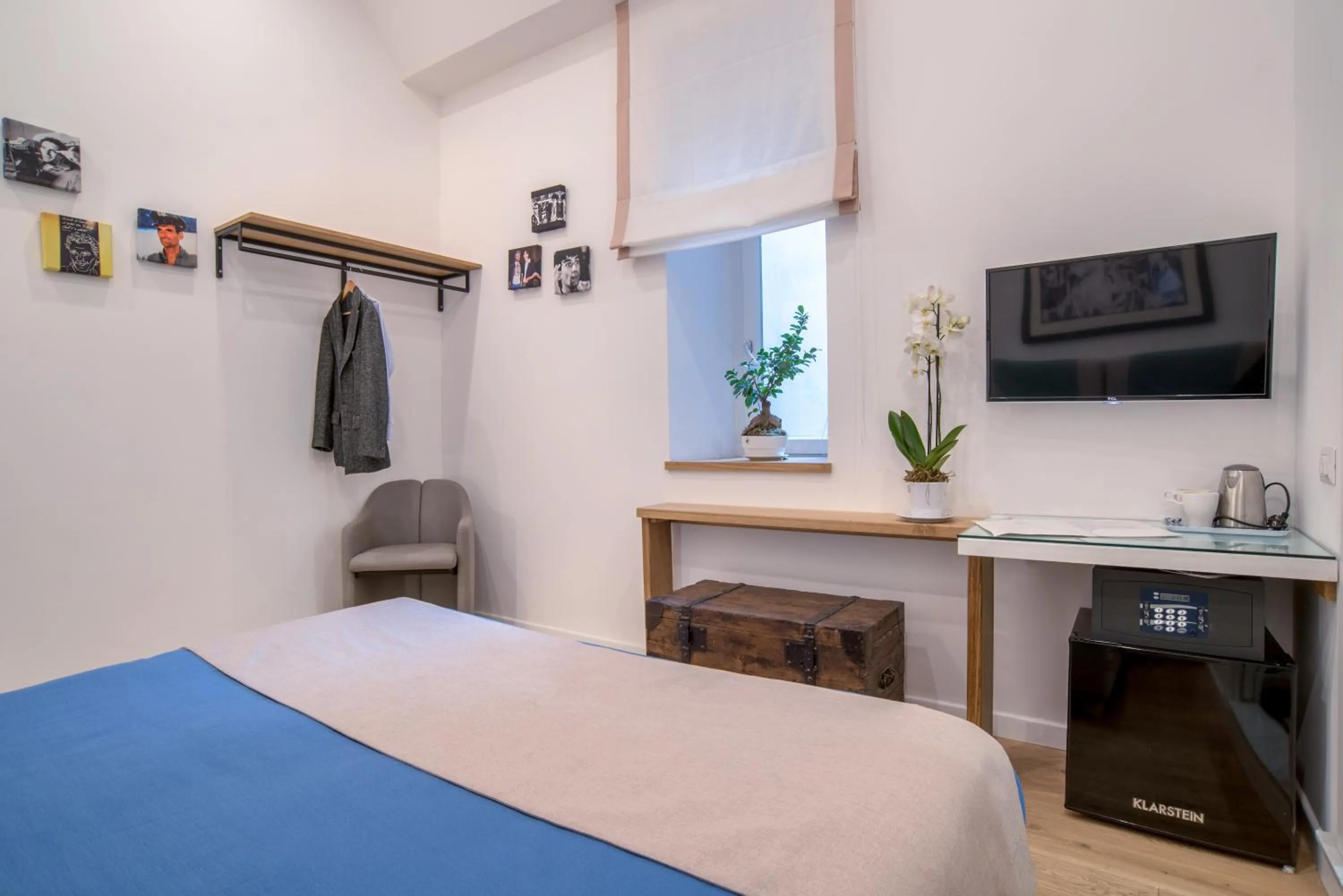 Bedroom, Bed in Napoliamo Guest House