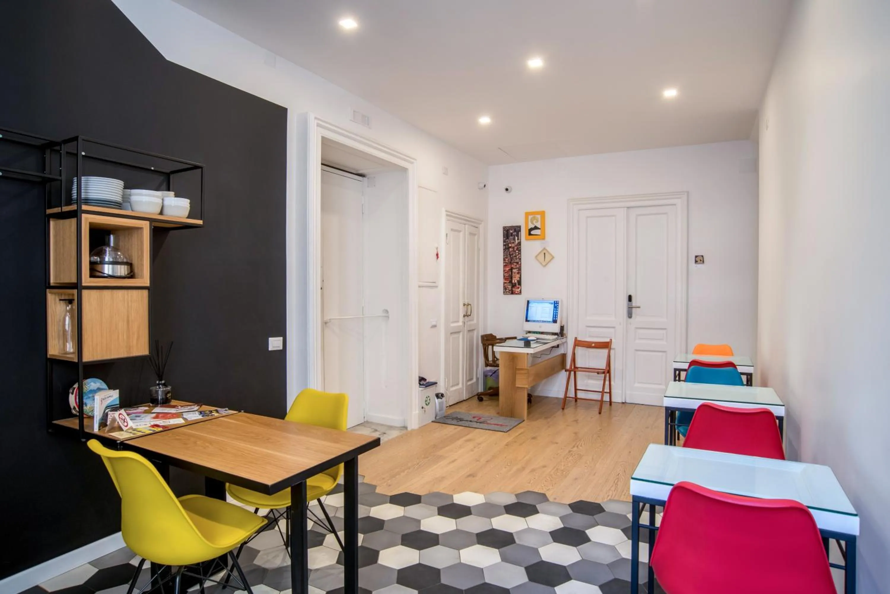 Area and facilities in Napoliamo Guest House