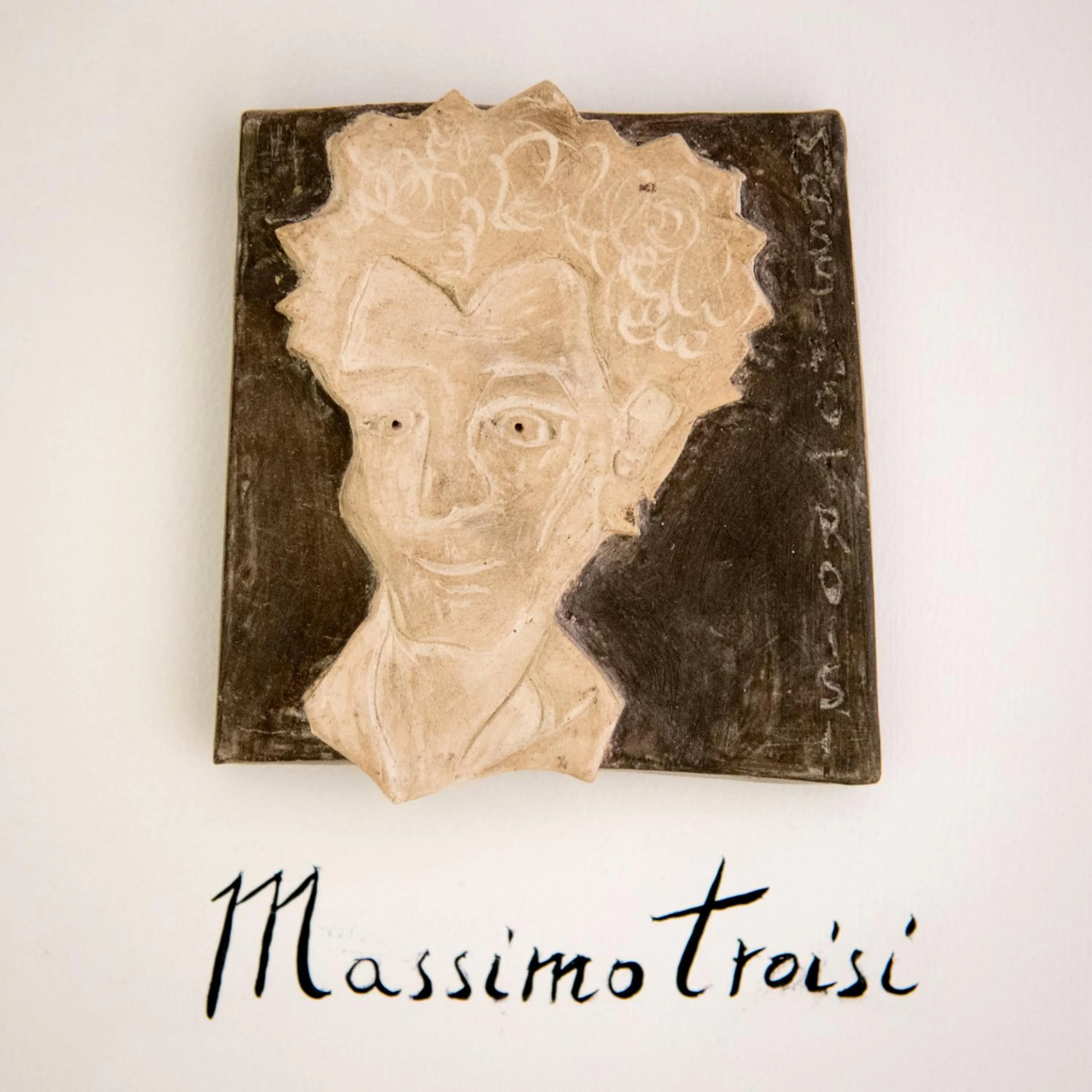 Decorative detail in Napoliamo Guest House