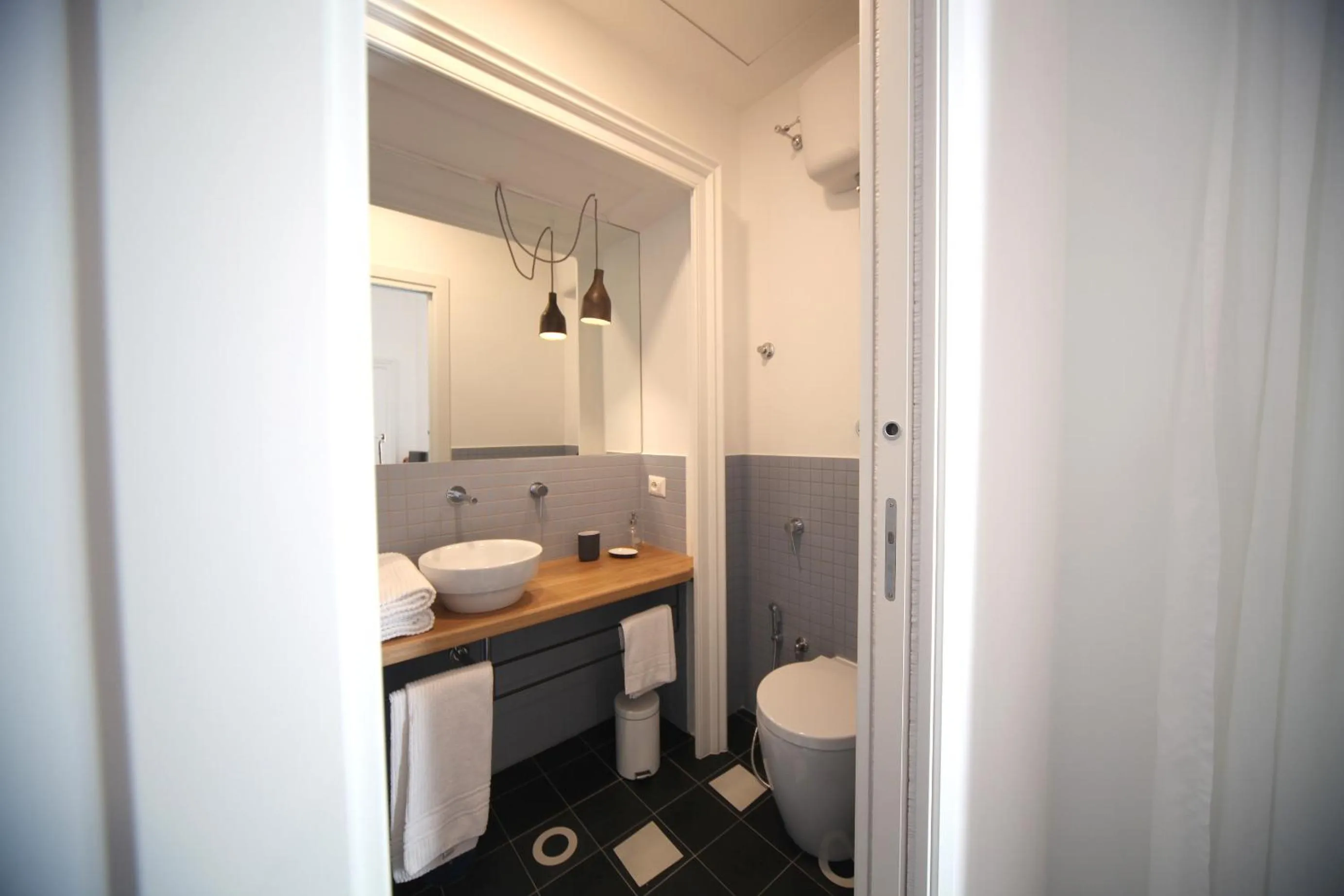 Bathroom in Napoliamo Guest House