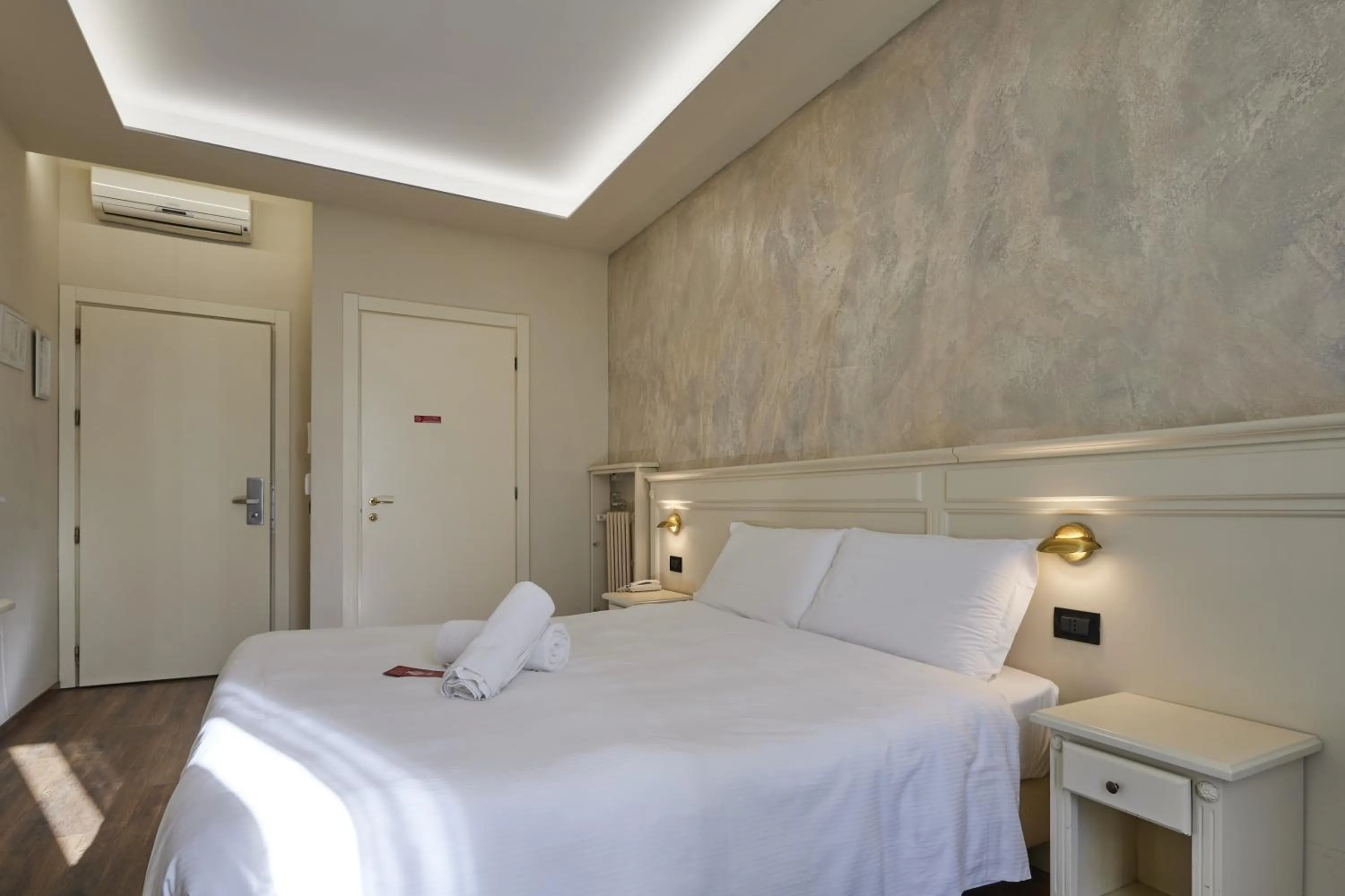 Bedroom, Bed in Hotel Galimberti