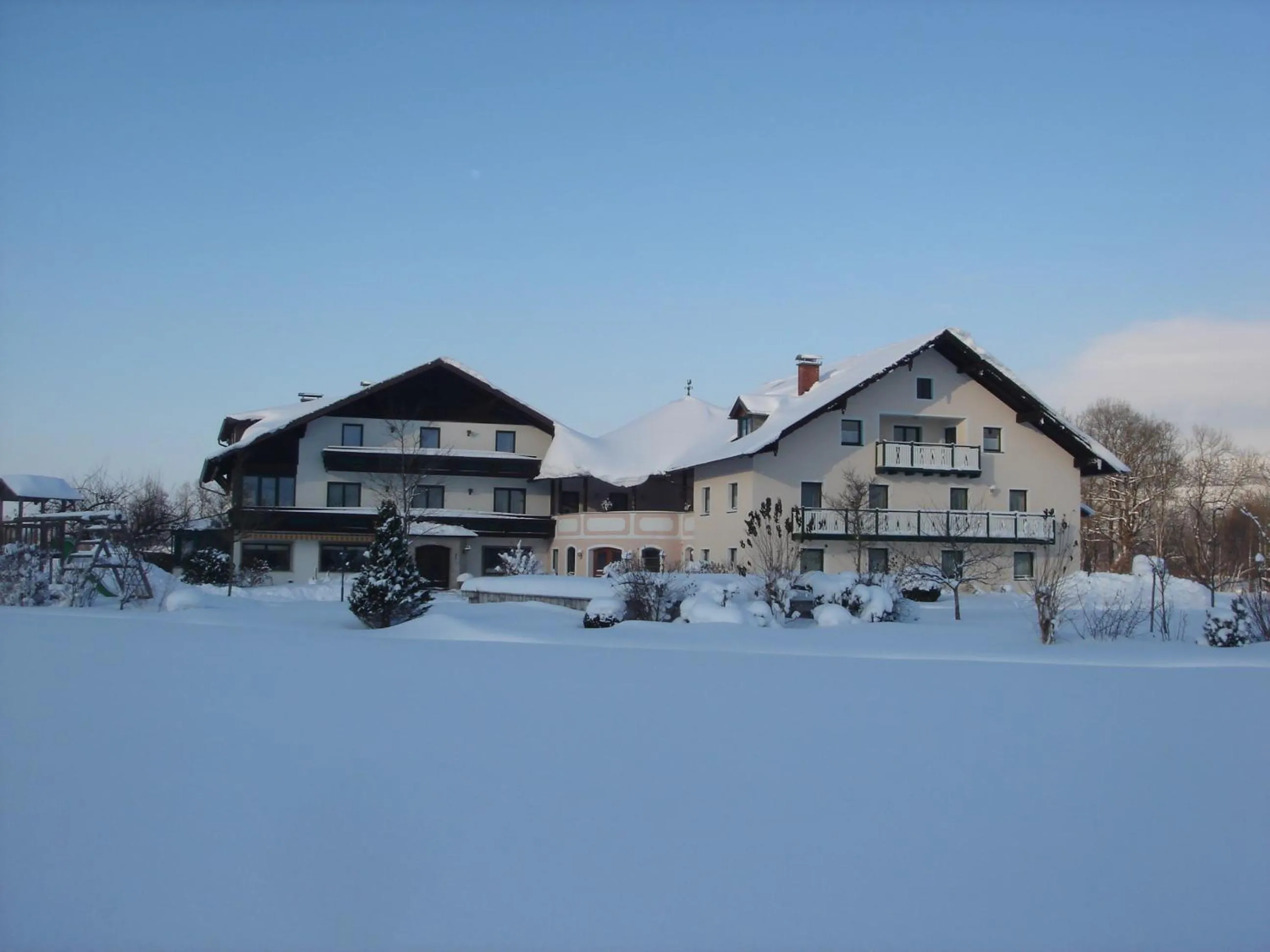 Facade/entrance in Pension Anna
