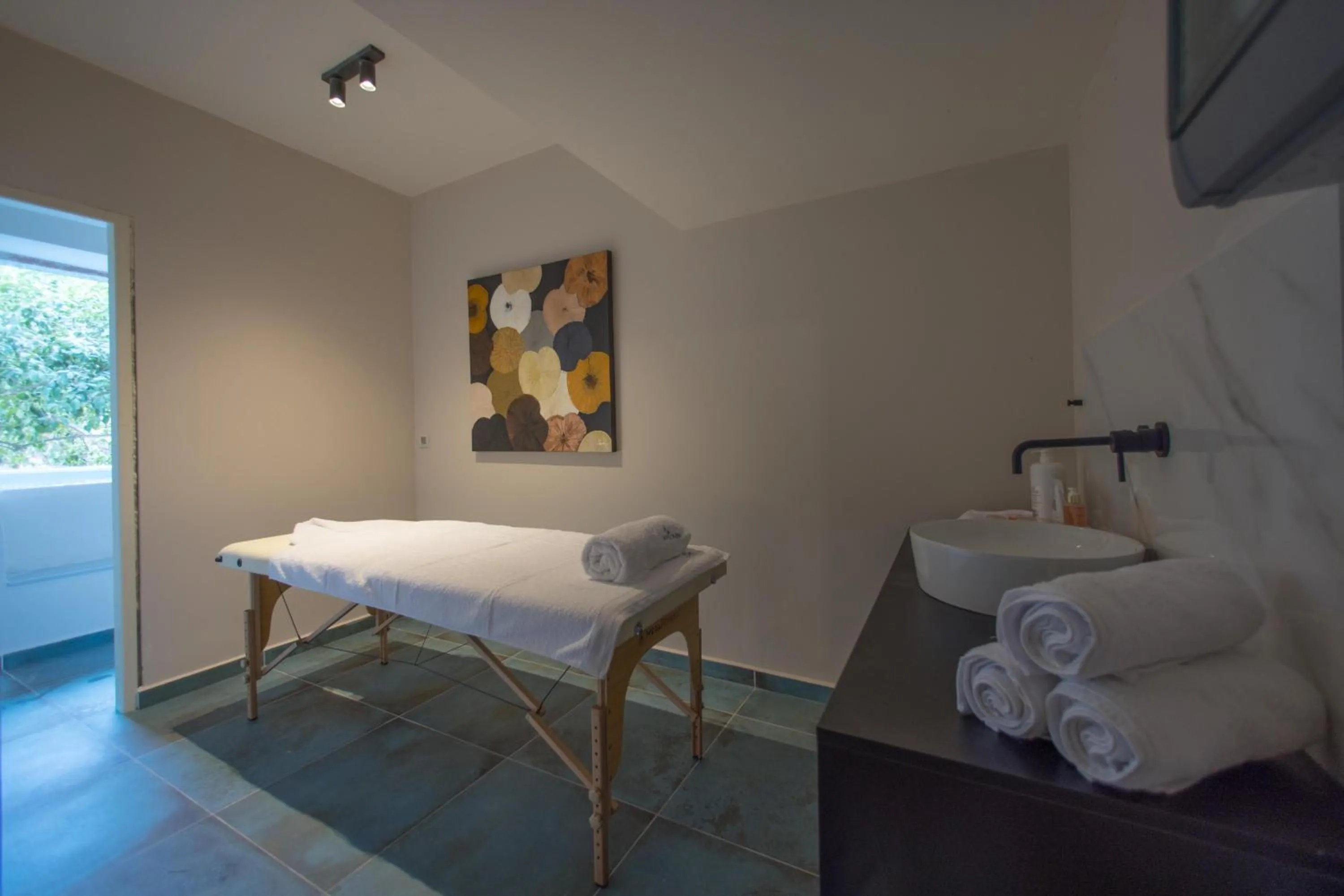 Spa and wellness centre/facilities in Kastro Maini