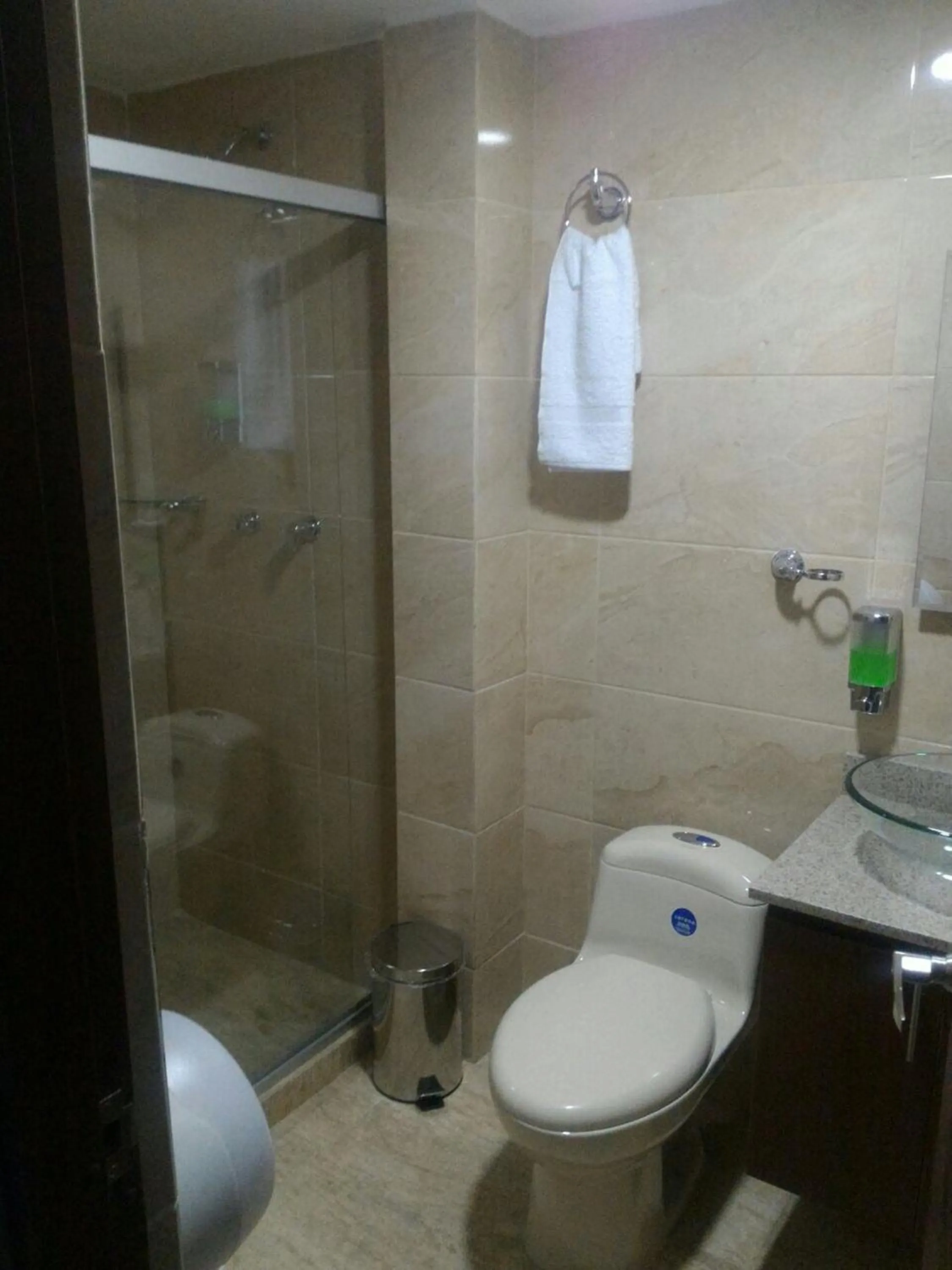 Shower in Hotel CSI Medellín