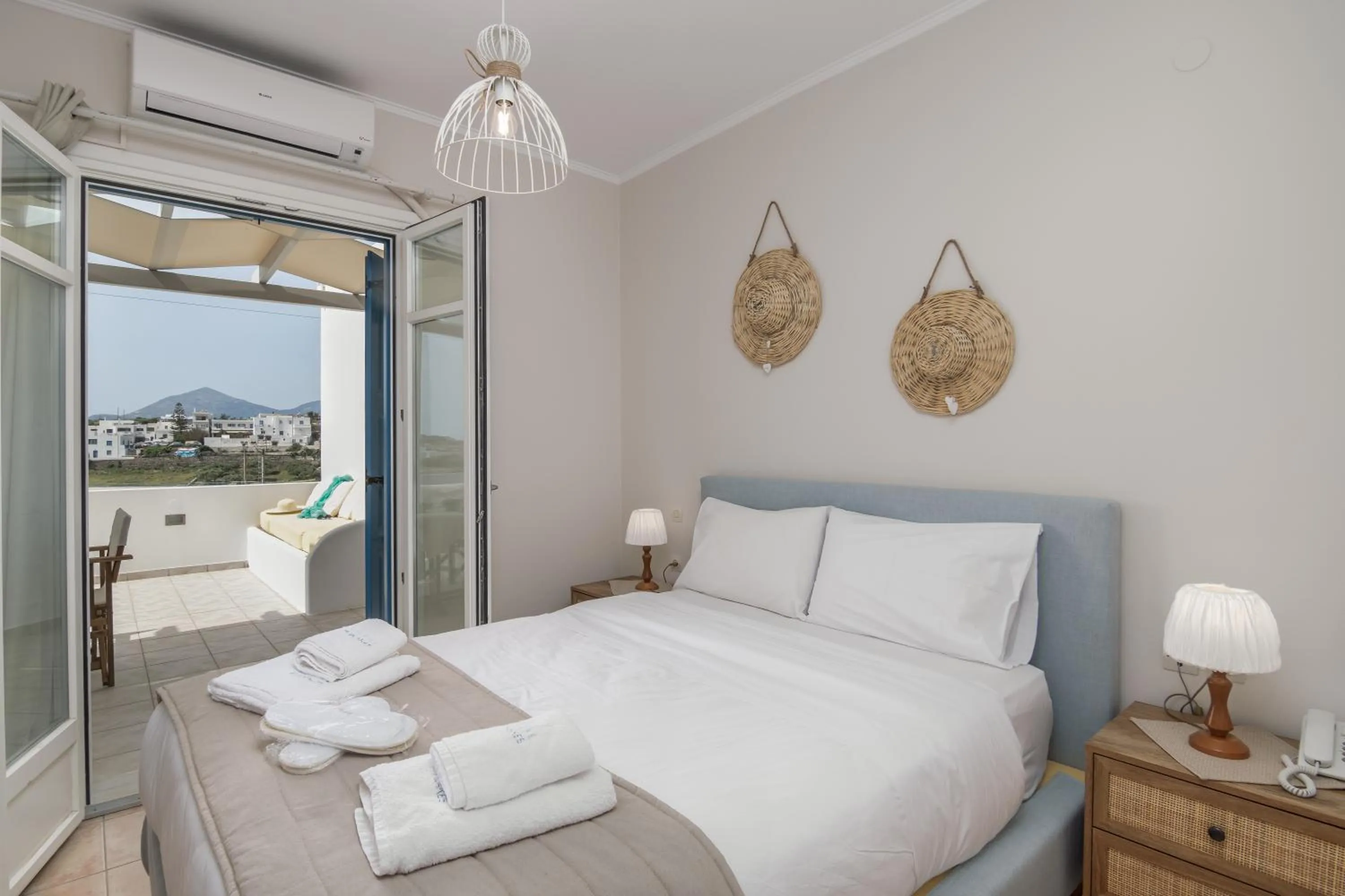 Bedroom, Bed in Vira Vivere Houses