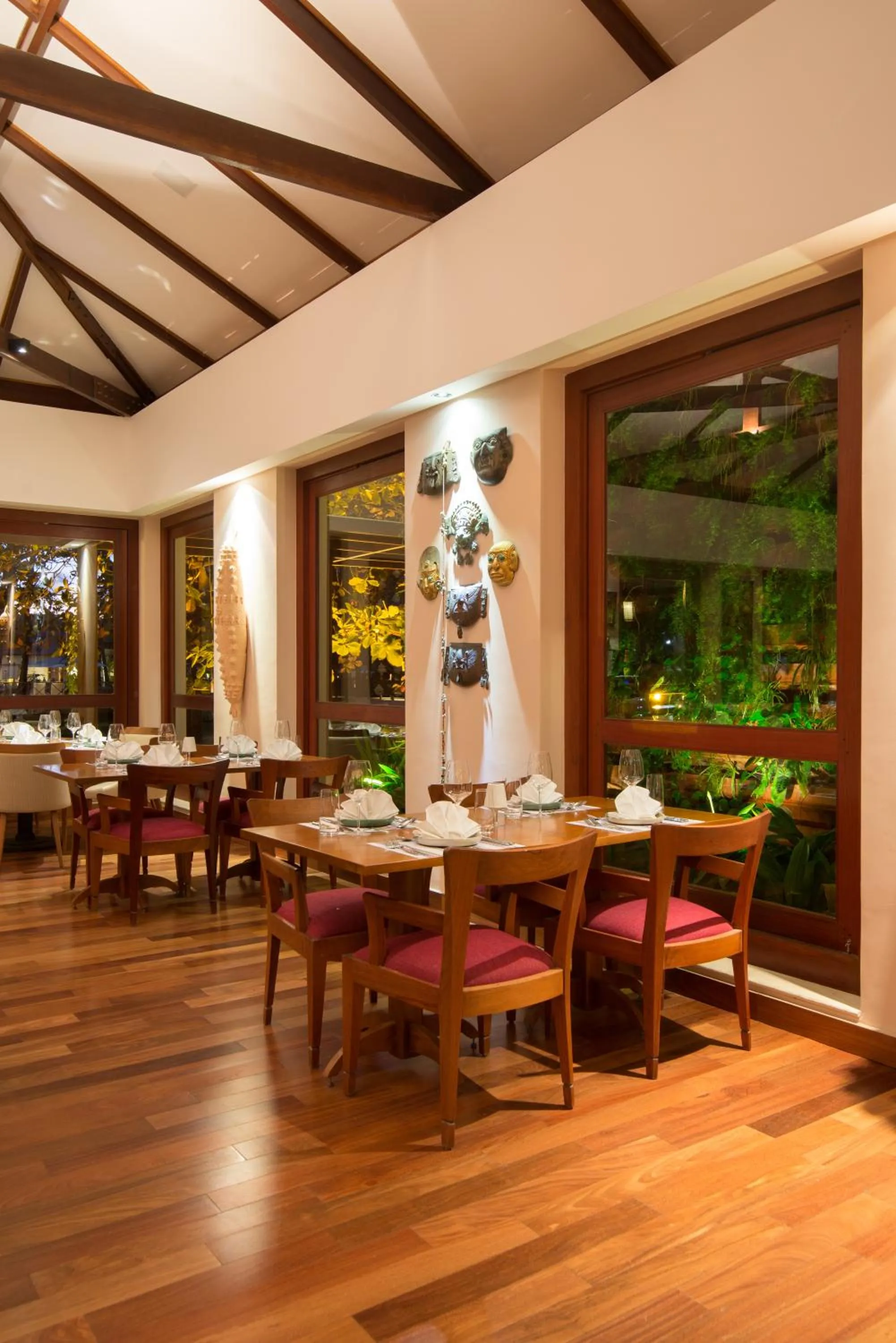 Restaurant/places to eat in Jatiuca Hotel & Resort