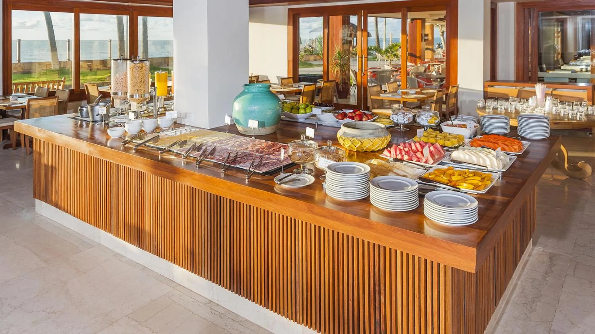 Restaurant/places to eat in Jatiuca Hotel & Resort