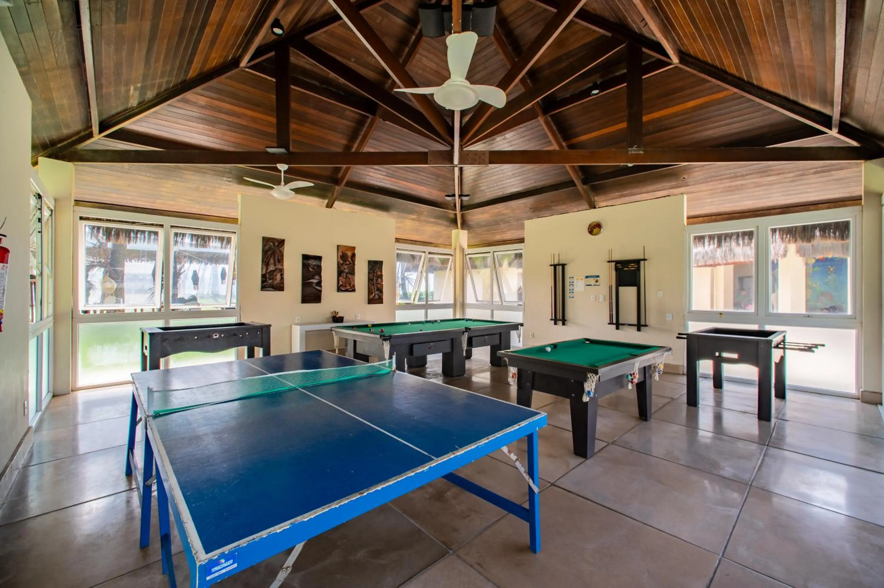 Game Room in Jatiúca Suites Resort by Slaviero Hotéis