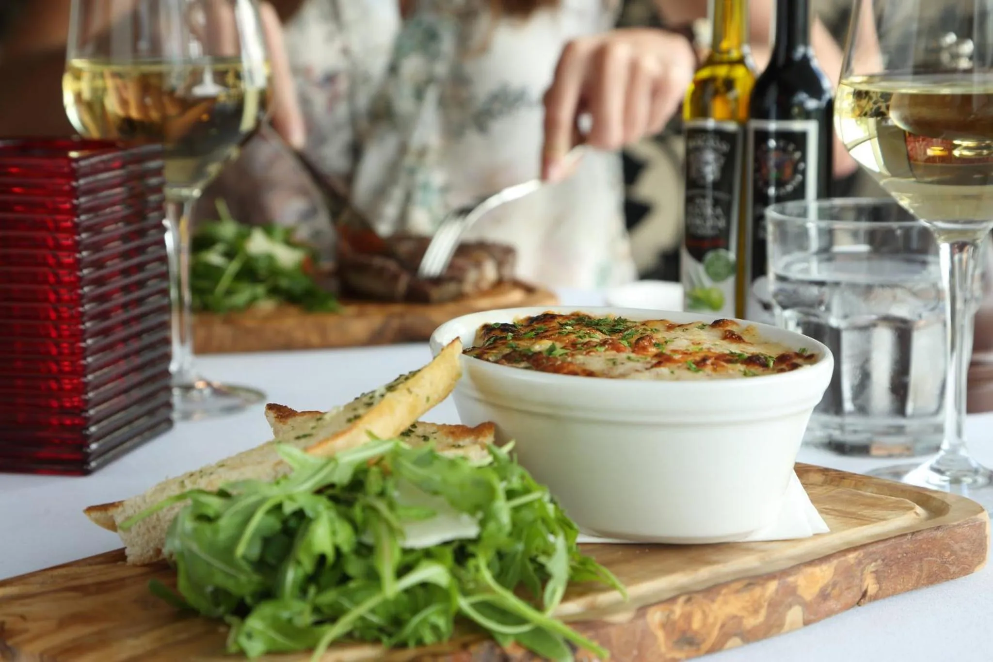 Restaurant/places to eat in Holiday Inn Manchester-Mediacityuk by IHG