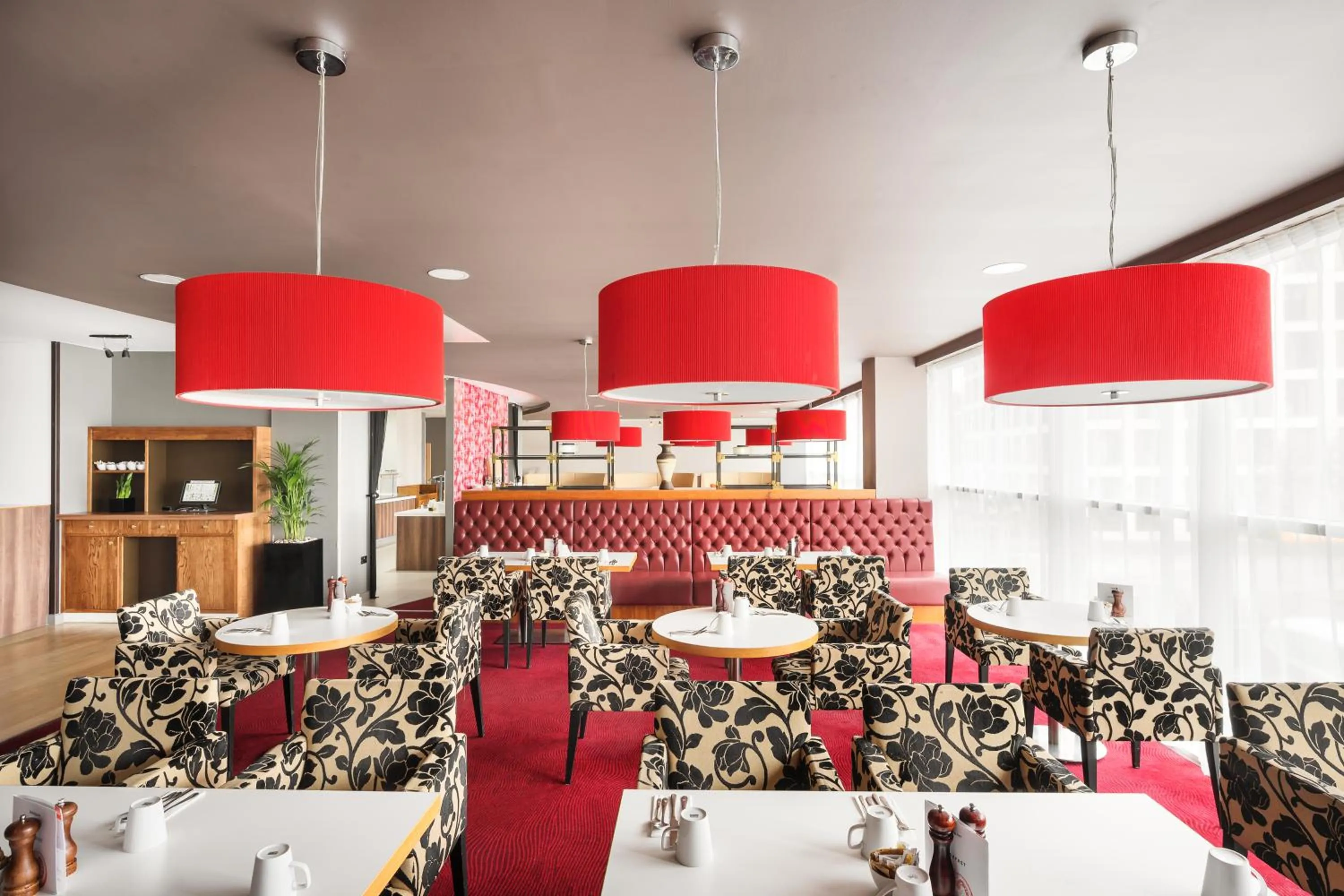 Restaurant/places to eat in Holiday Inn Manchester-Mediacityuk by IHG