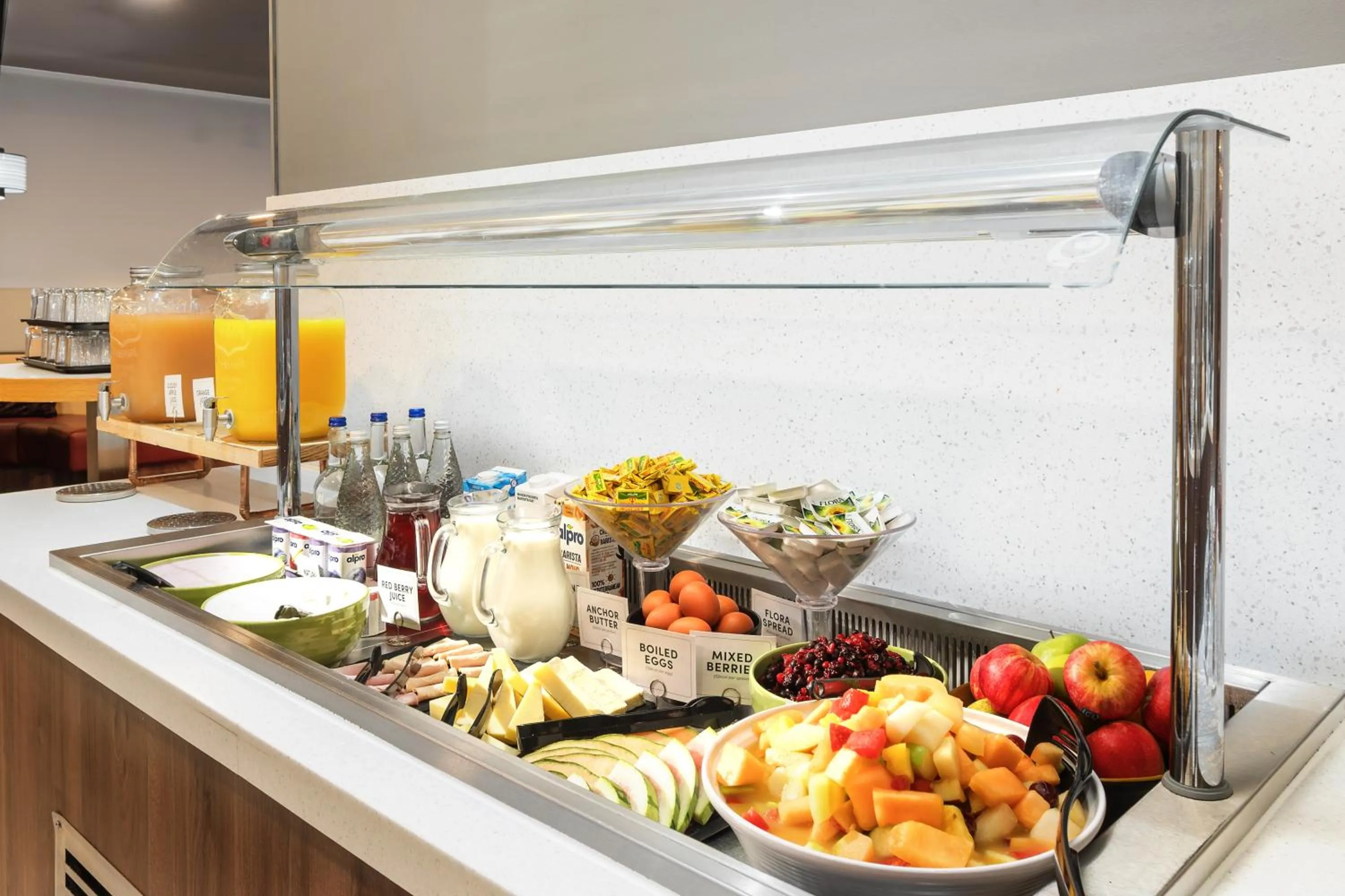 Breakfast in Holiday Inn Manchester-Mediacityuk by IHG