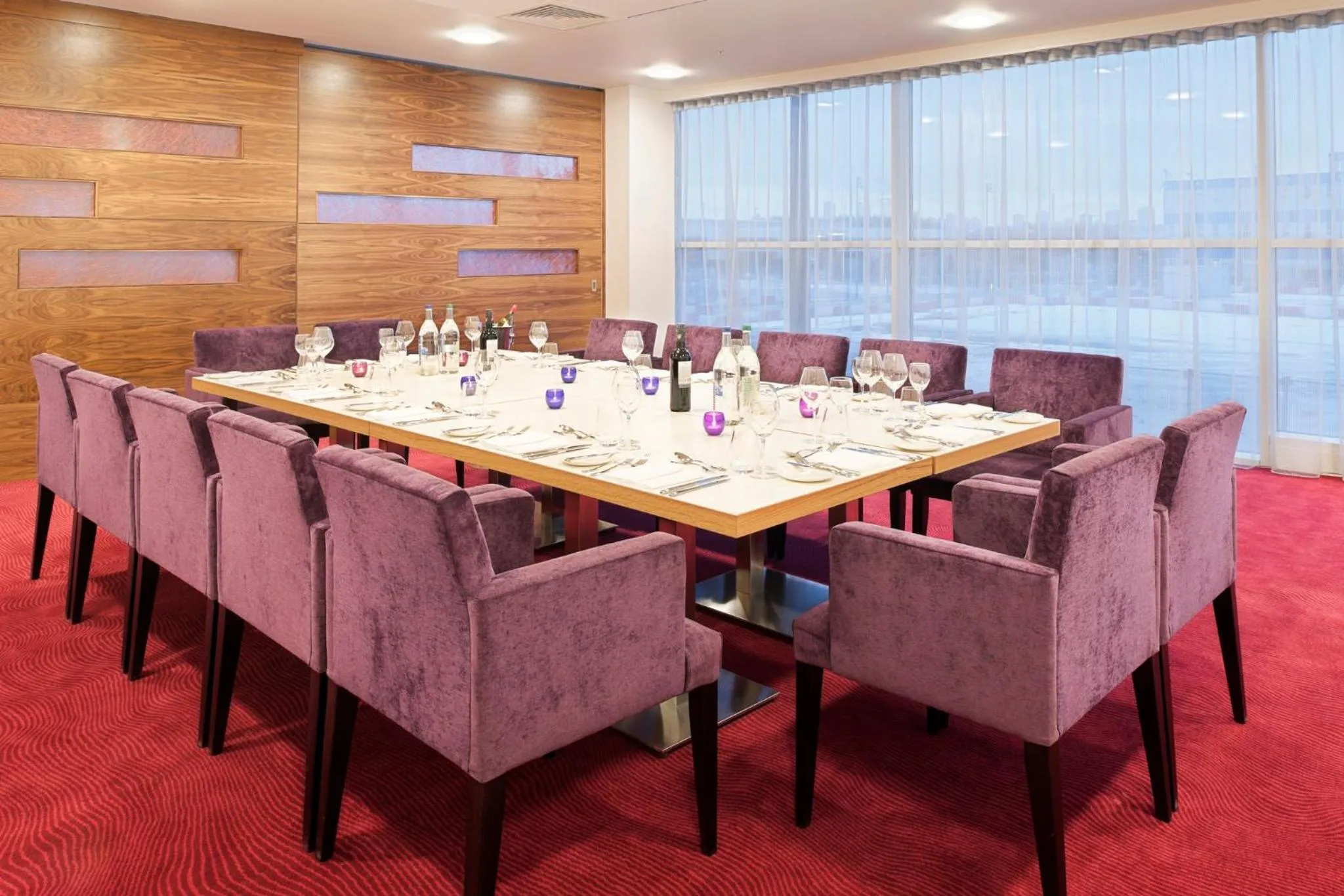 Restaurant/places to eat in Holiday Inn Manchester-Mediacityuk by IHG