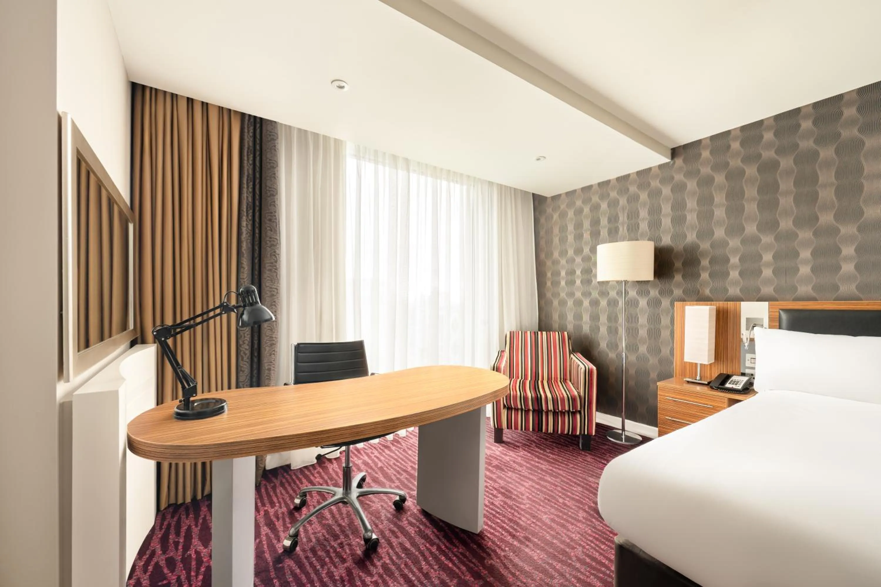 Bedroom, Bed in Holiday Inn Manchester-Mediacityuk by IHG