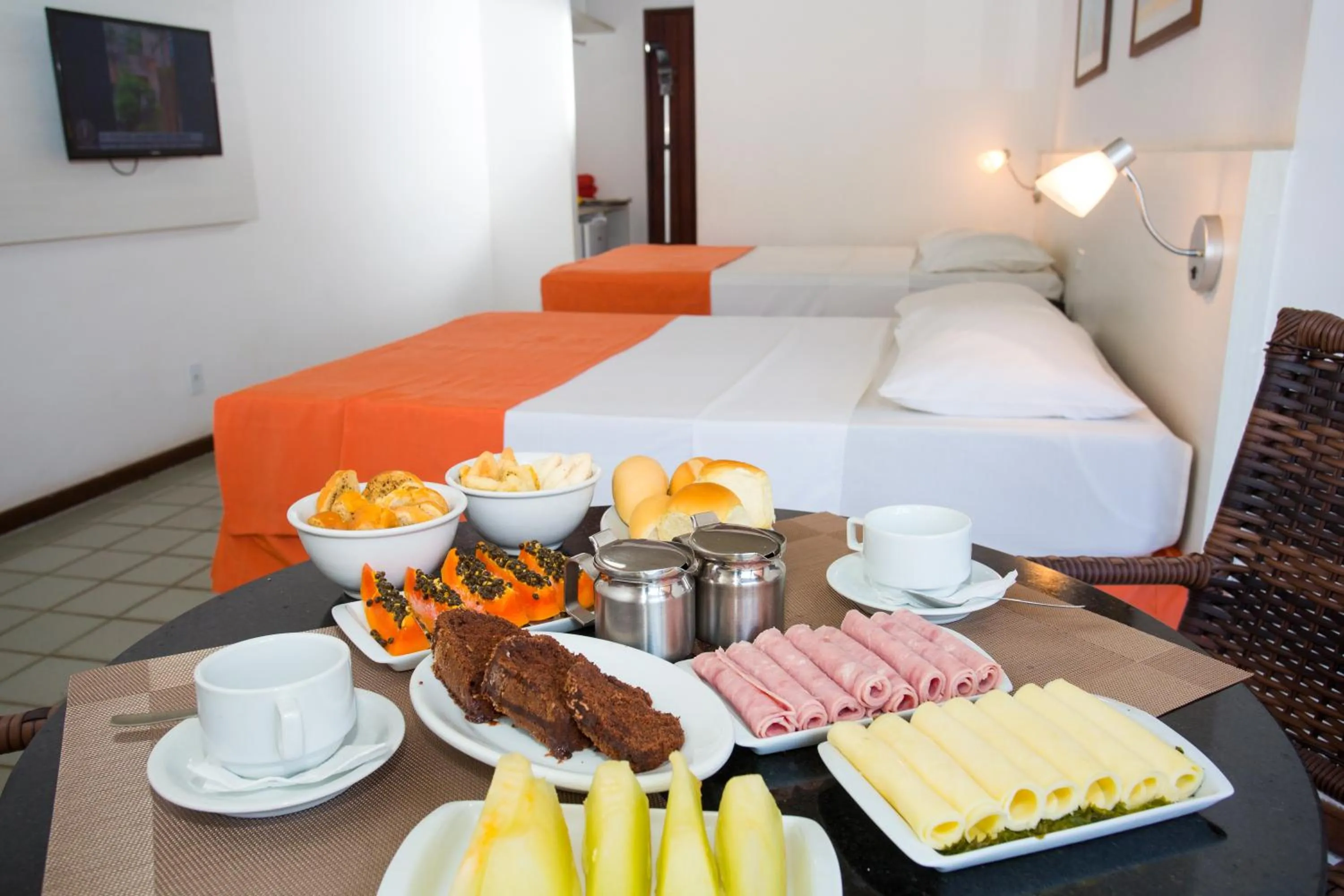 Bedroom, Bed in Monte Pascoal Praia Hotel