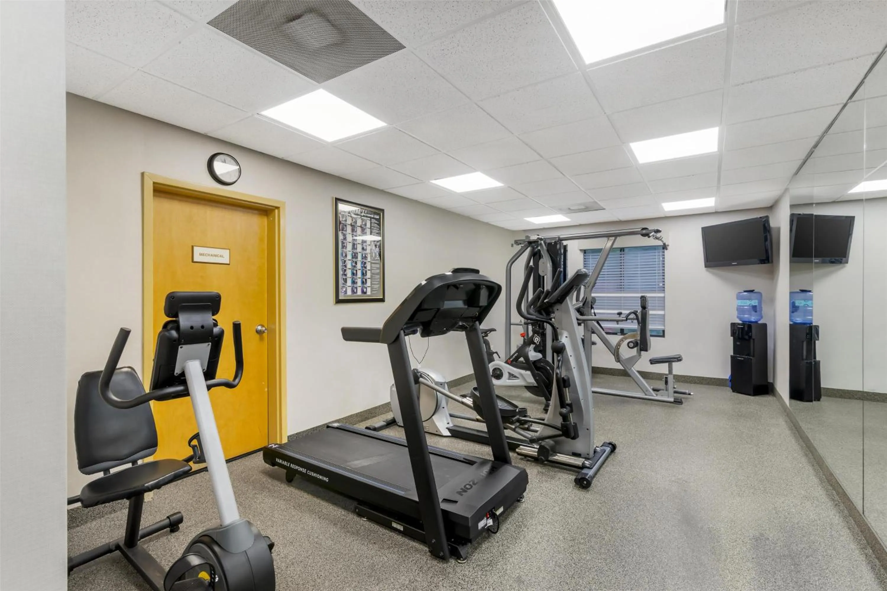 Fitness centre/facilities in Best Western Plus Richmond Hill Inn