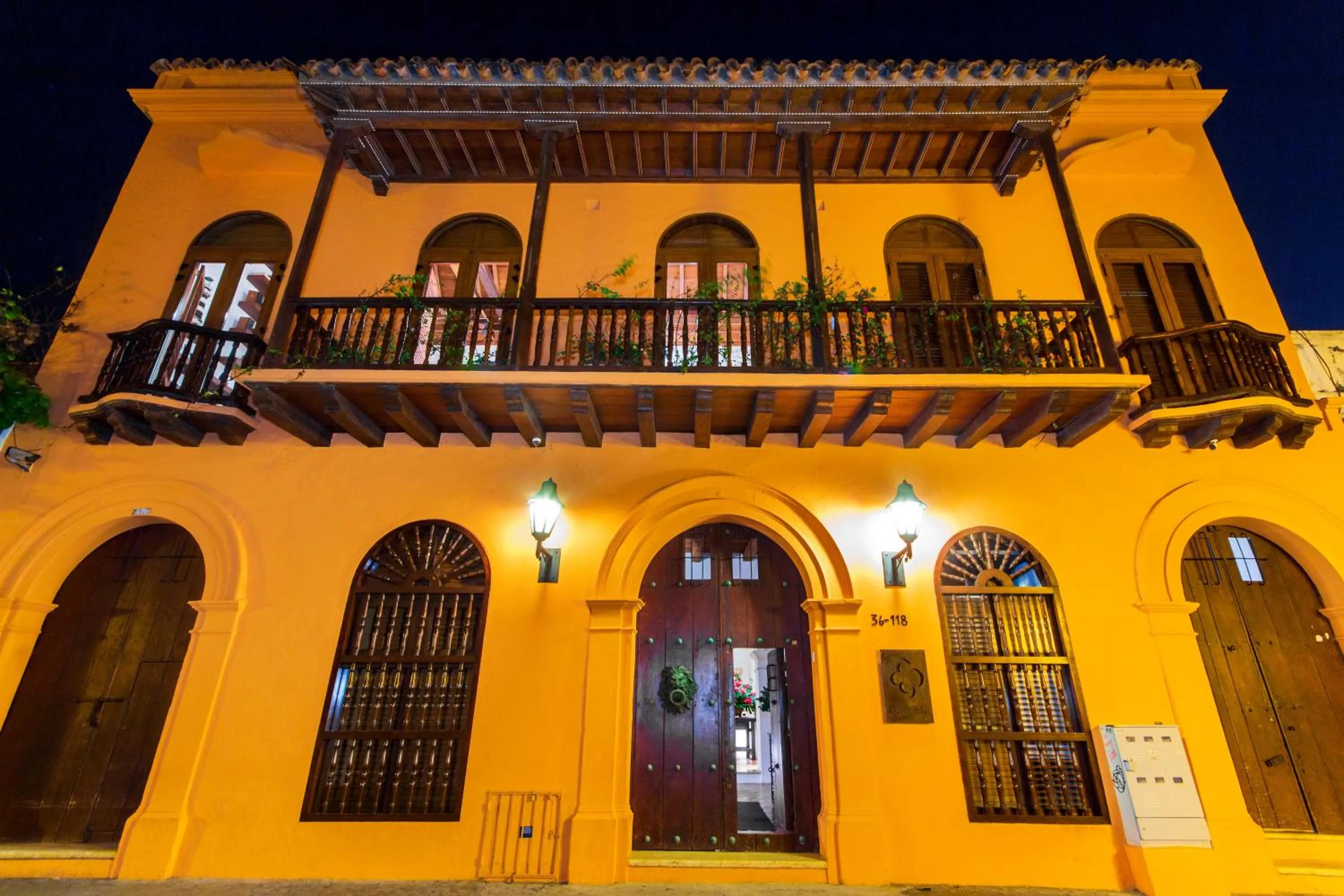 Facade/entrance in Hotel Quadrifolio