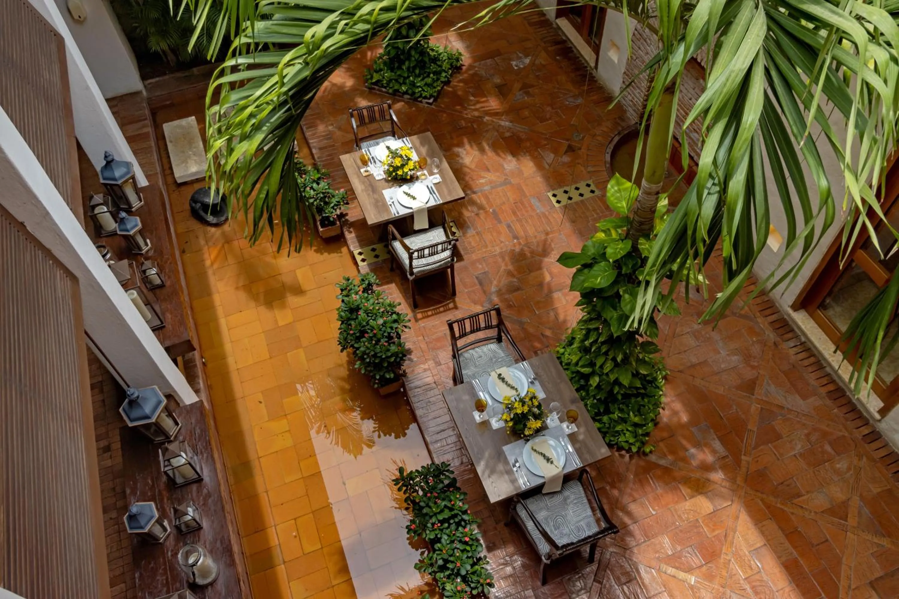 Patio in Hotel Quadrifolio
