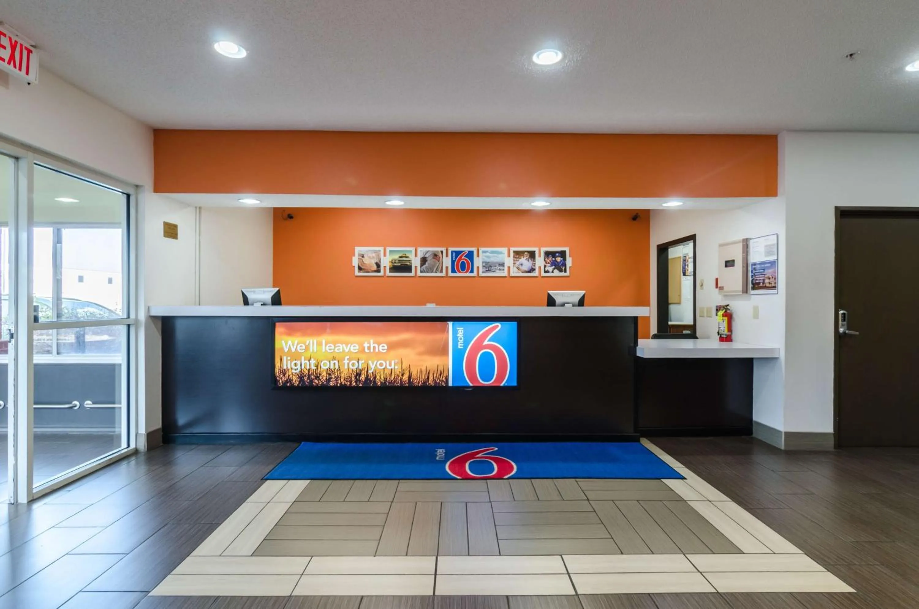 Property logo or sign in Motel 6-Lincoln, NE