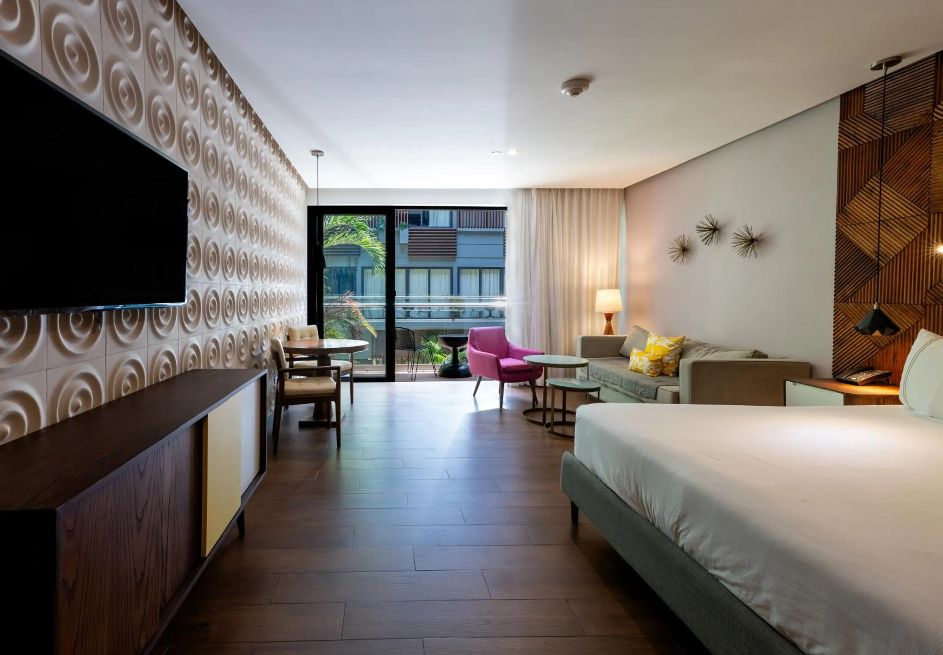 Bed in The Fives Downtown Hotel & Residences, Curio Collection by Hilton