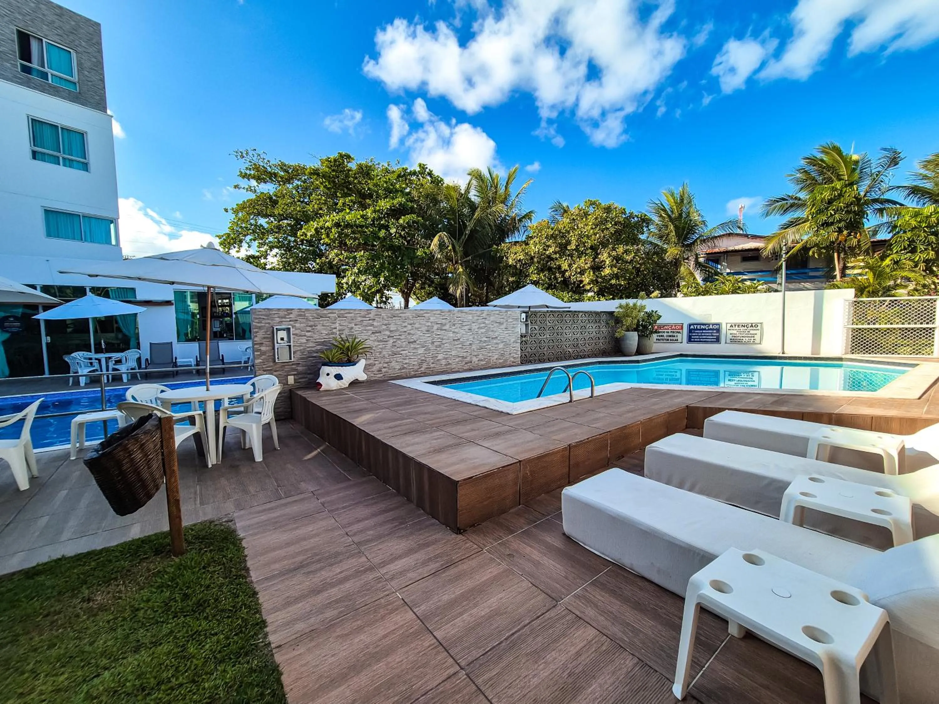 Swimming pool in Hotel Vivenda dos Corais