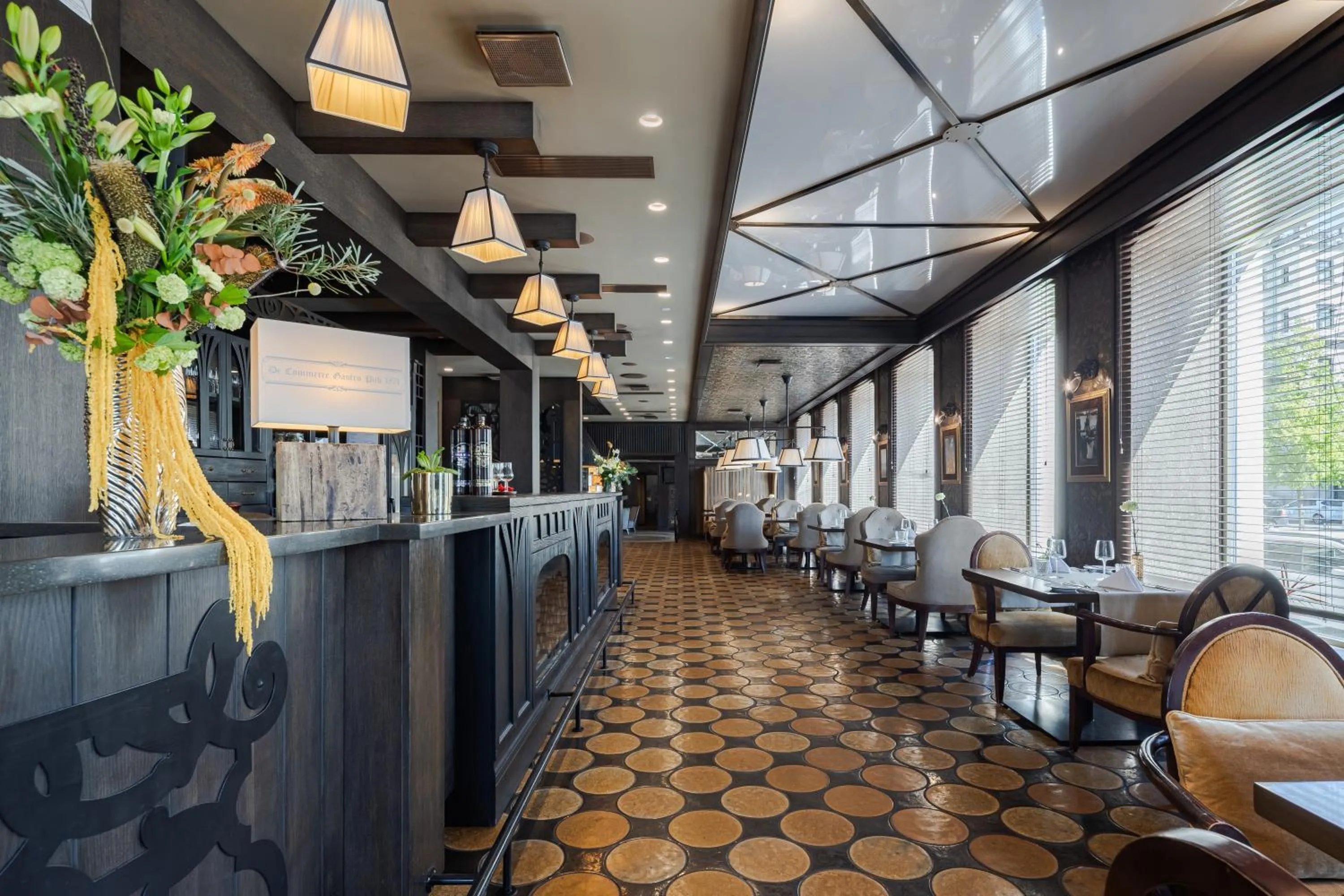 Restaurant/places to eat in Eurostars Metropole