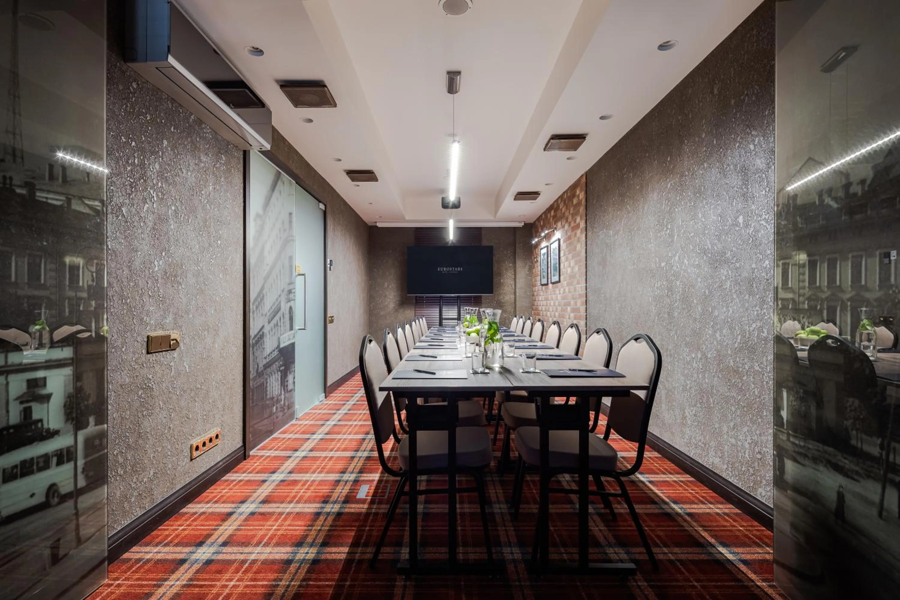 Meeting/conference room in Eurostars Metropole