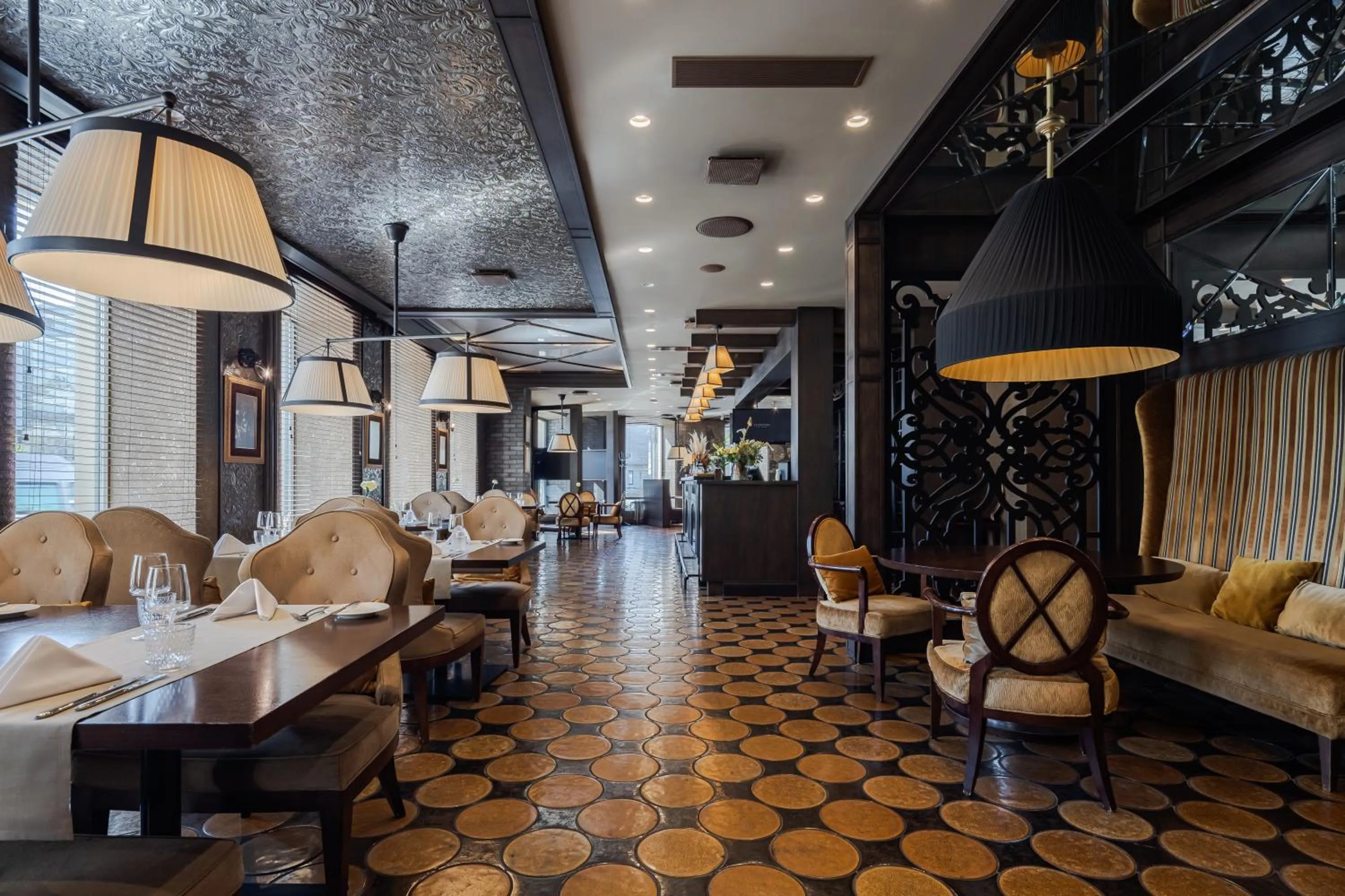 Restaurant/places to eat in Eurostars Metropole