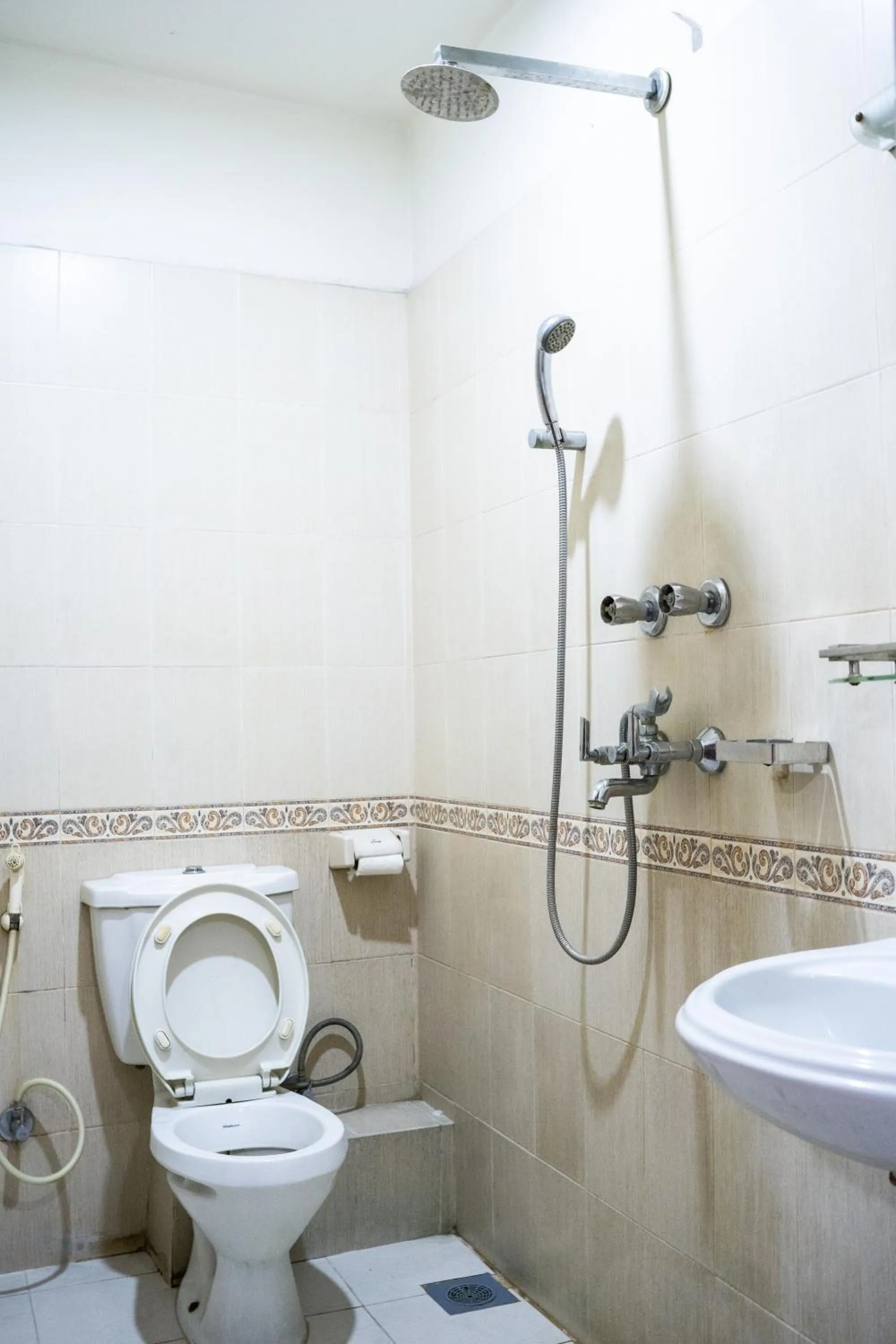 Toilet in Hotel Namtso