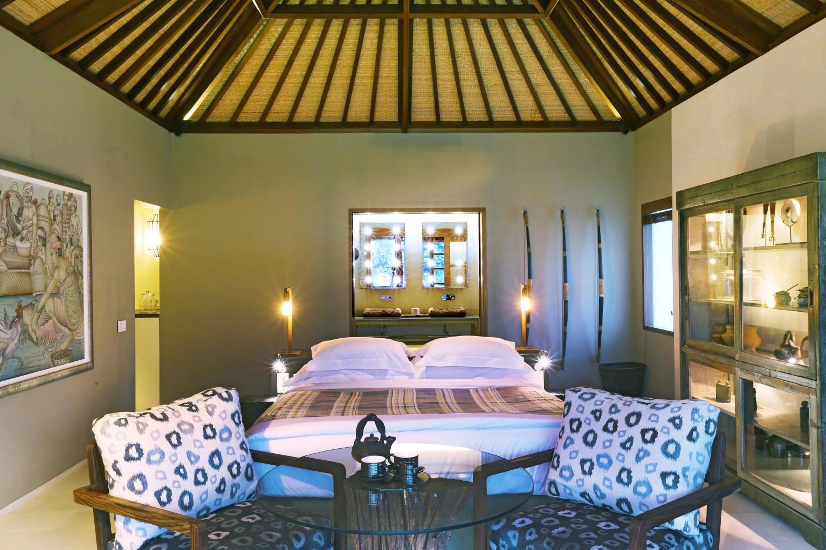 Communal lounge/ TV room, Bed in The Purist Villas & Spa Ubud