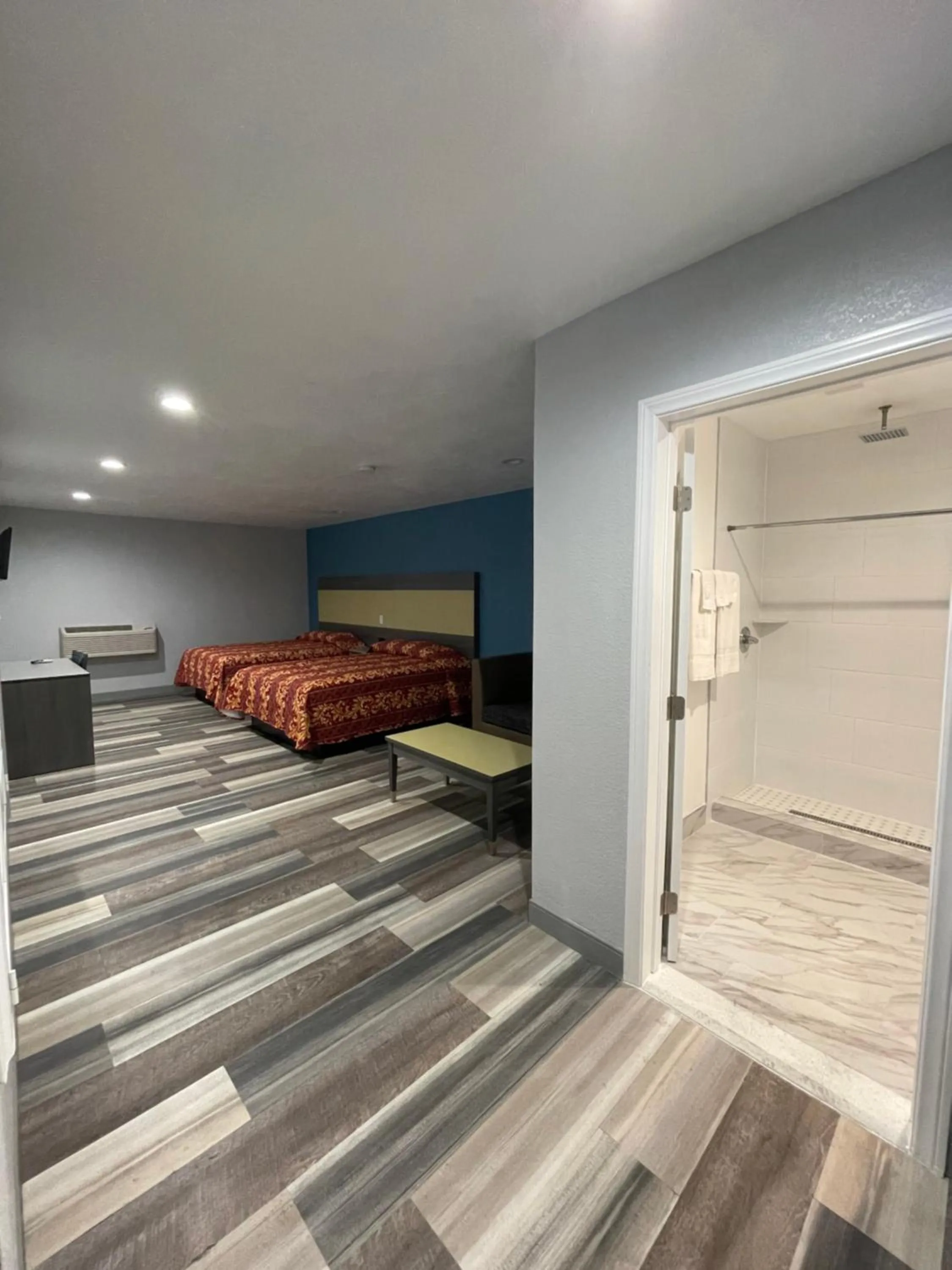 Bed in Casa Bell Motel, Los Angeles - LAX Airport