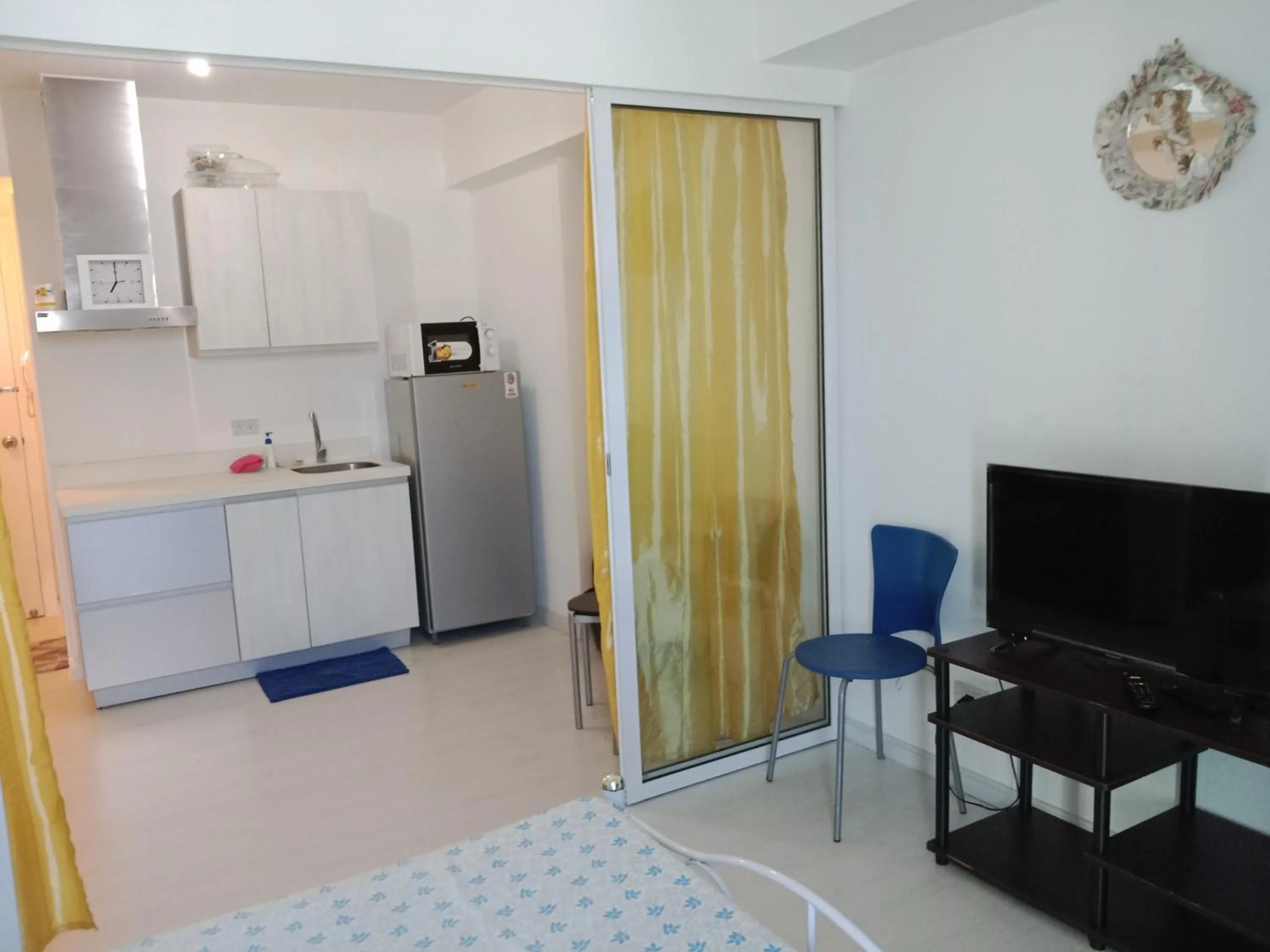 Azure Residences by Van Florendo