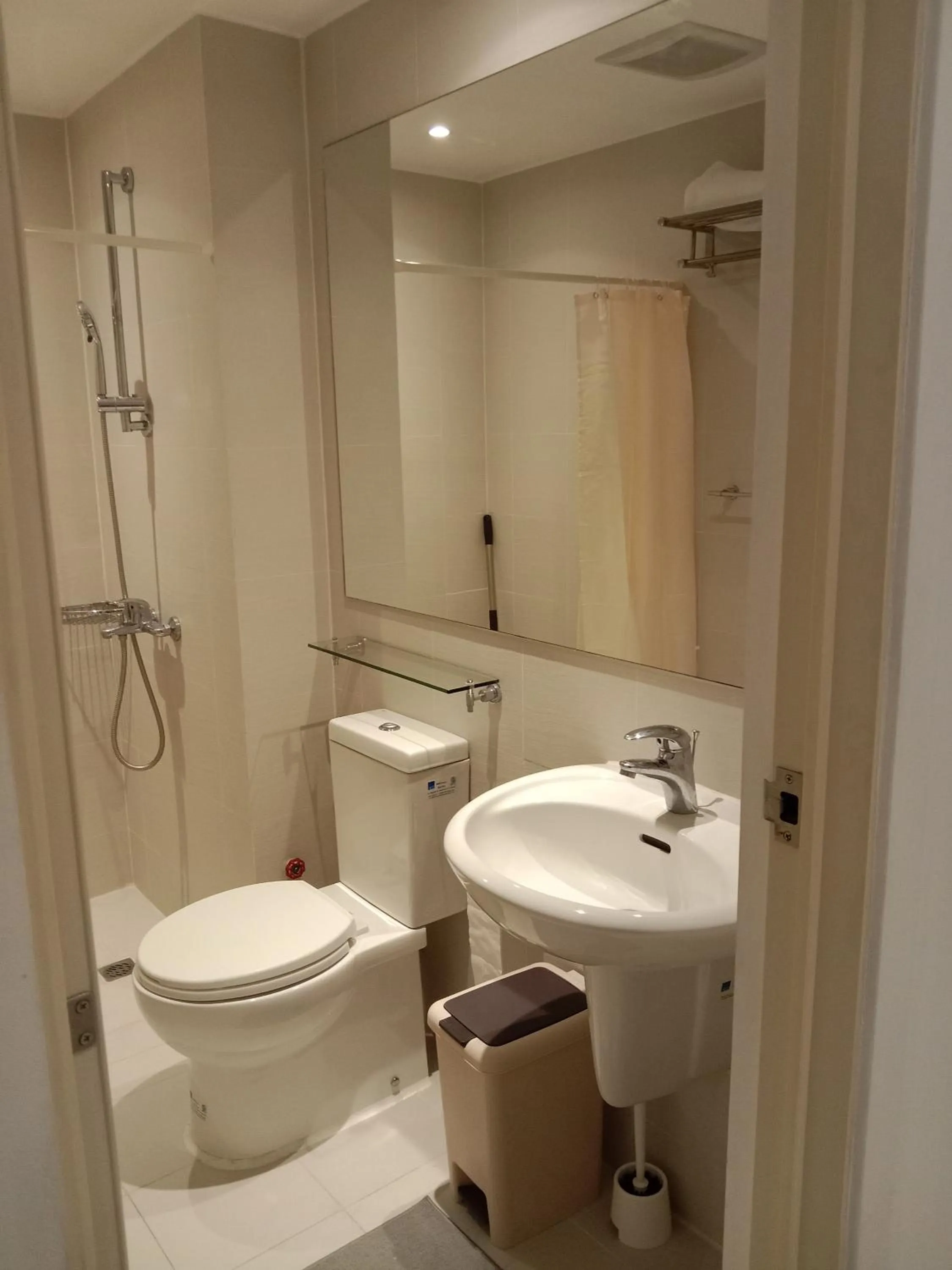 Azure Residences by Van Florendo