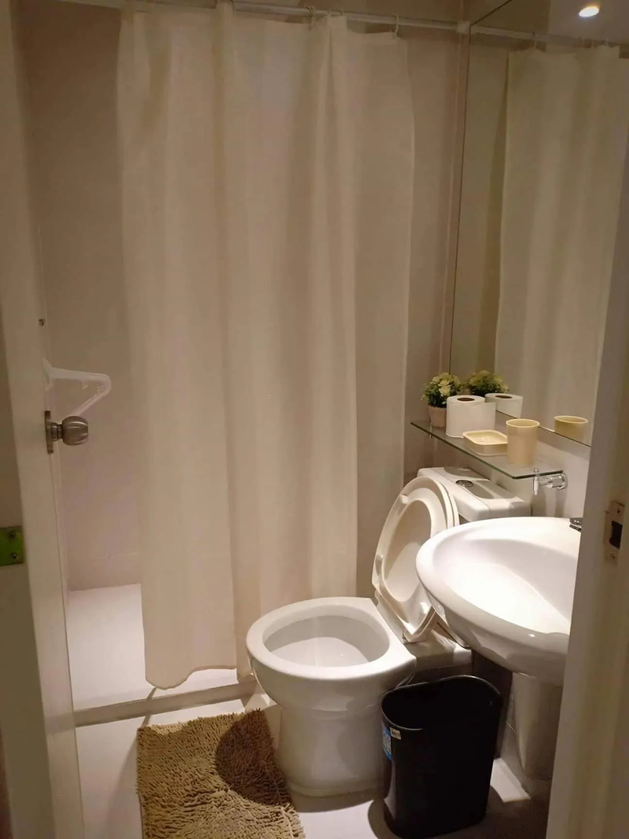 Azure Residences by Van Florendo