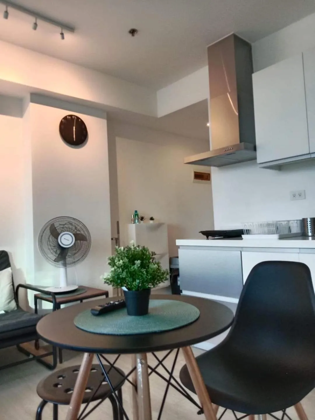 Azure Residences by Van Florendo