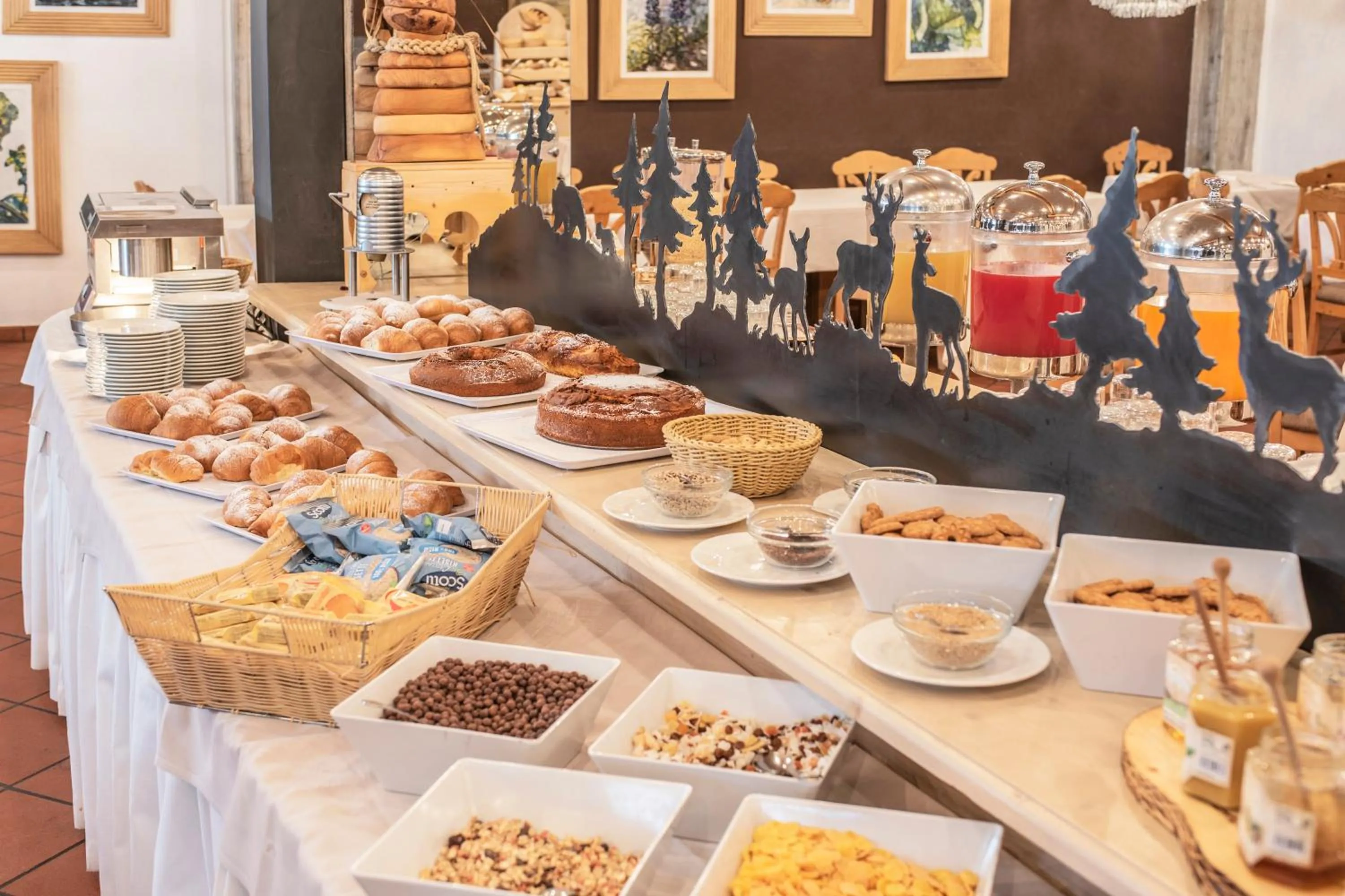 Buffet breakfast in Veronza Clubresidence